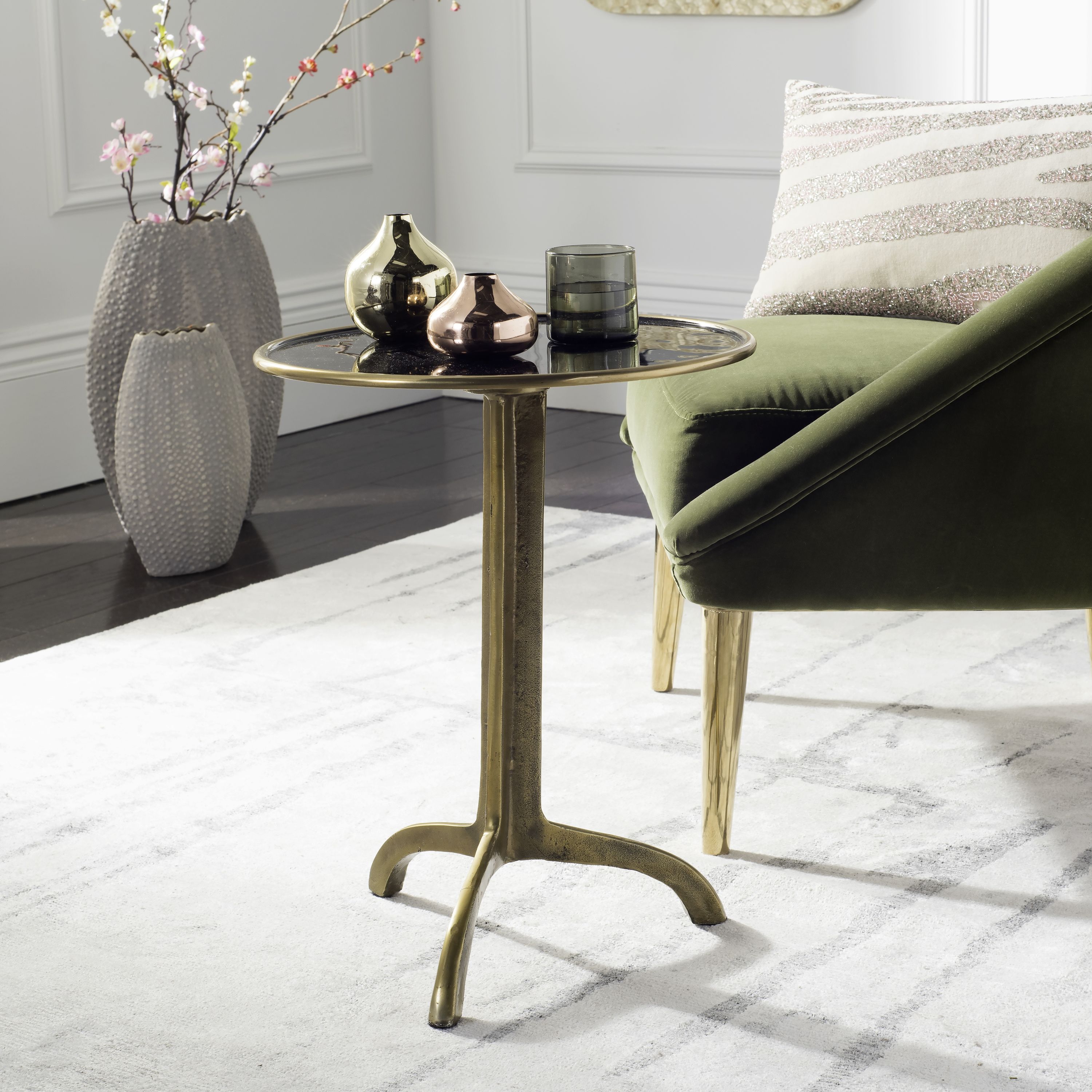 Safavieh FOX3220A End-Tables - View #2