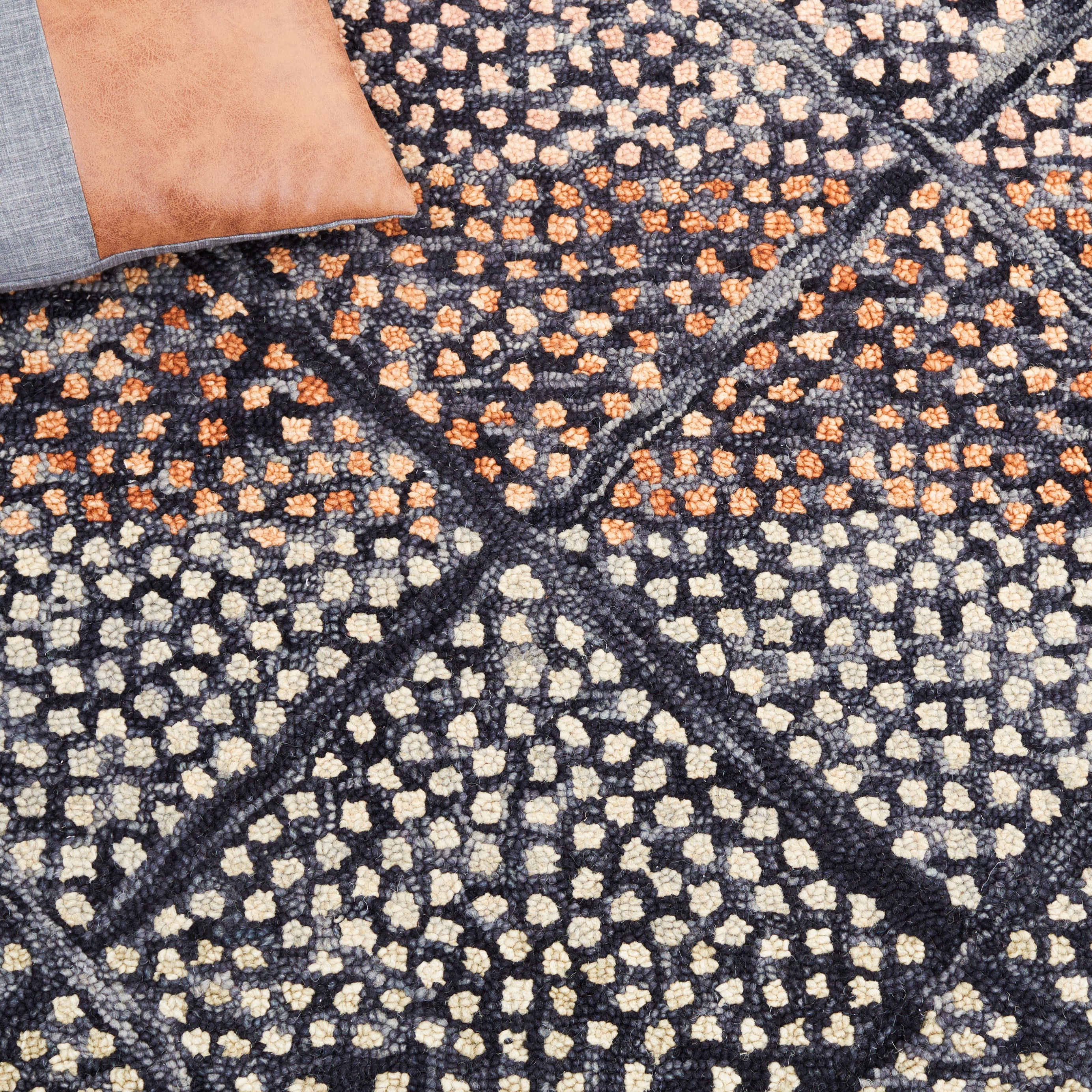 Trace Ivory and Navy Hand-Tufted Wool Area Rug