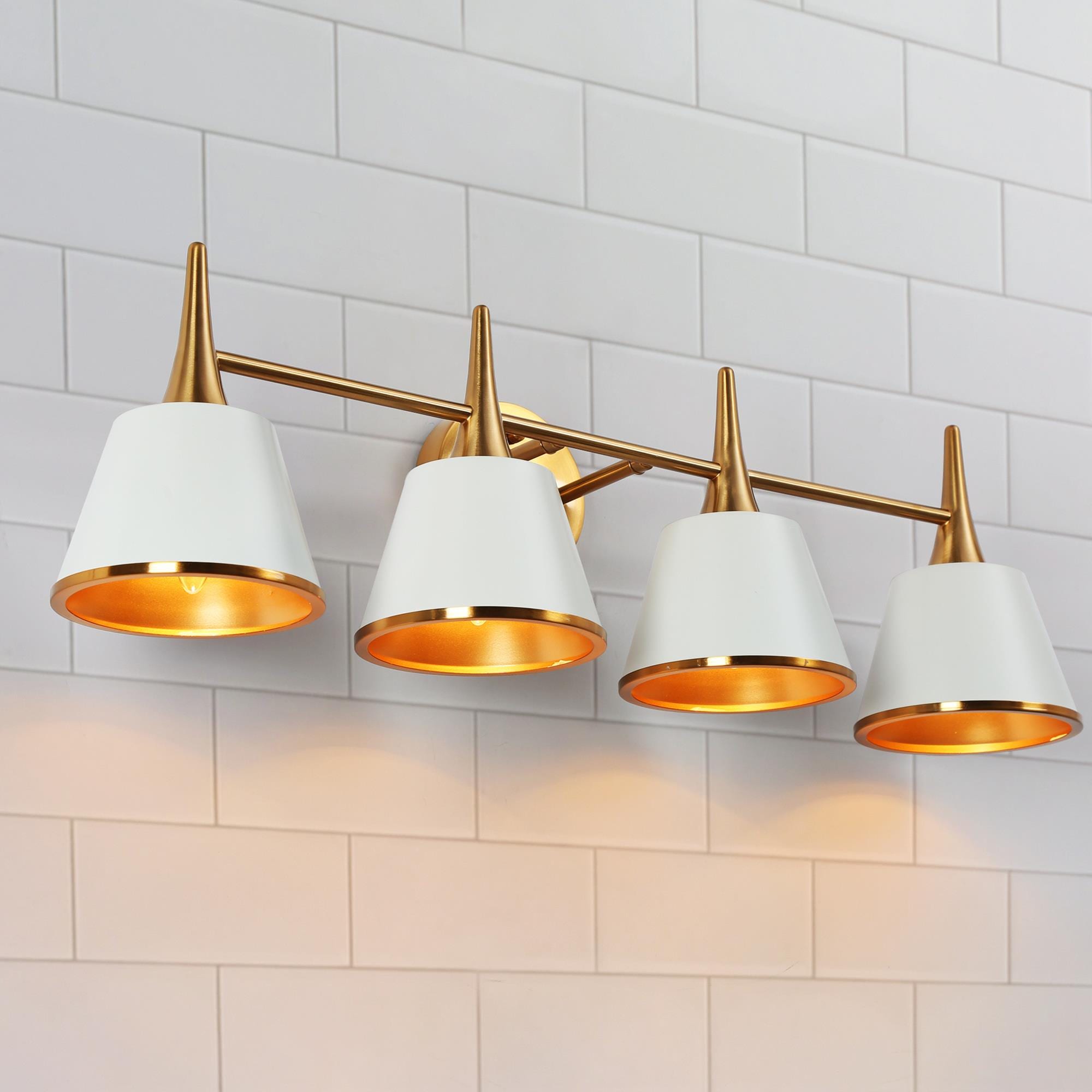 LNC LF3ERFQ76W4E8C Idaikos 29-in 4 -Light Polished Gold Modern/contemporary Vanity light bar