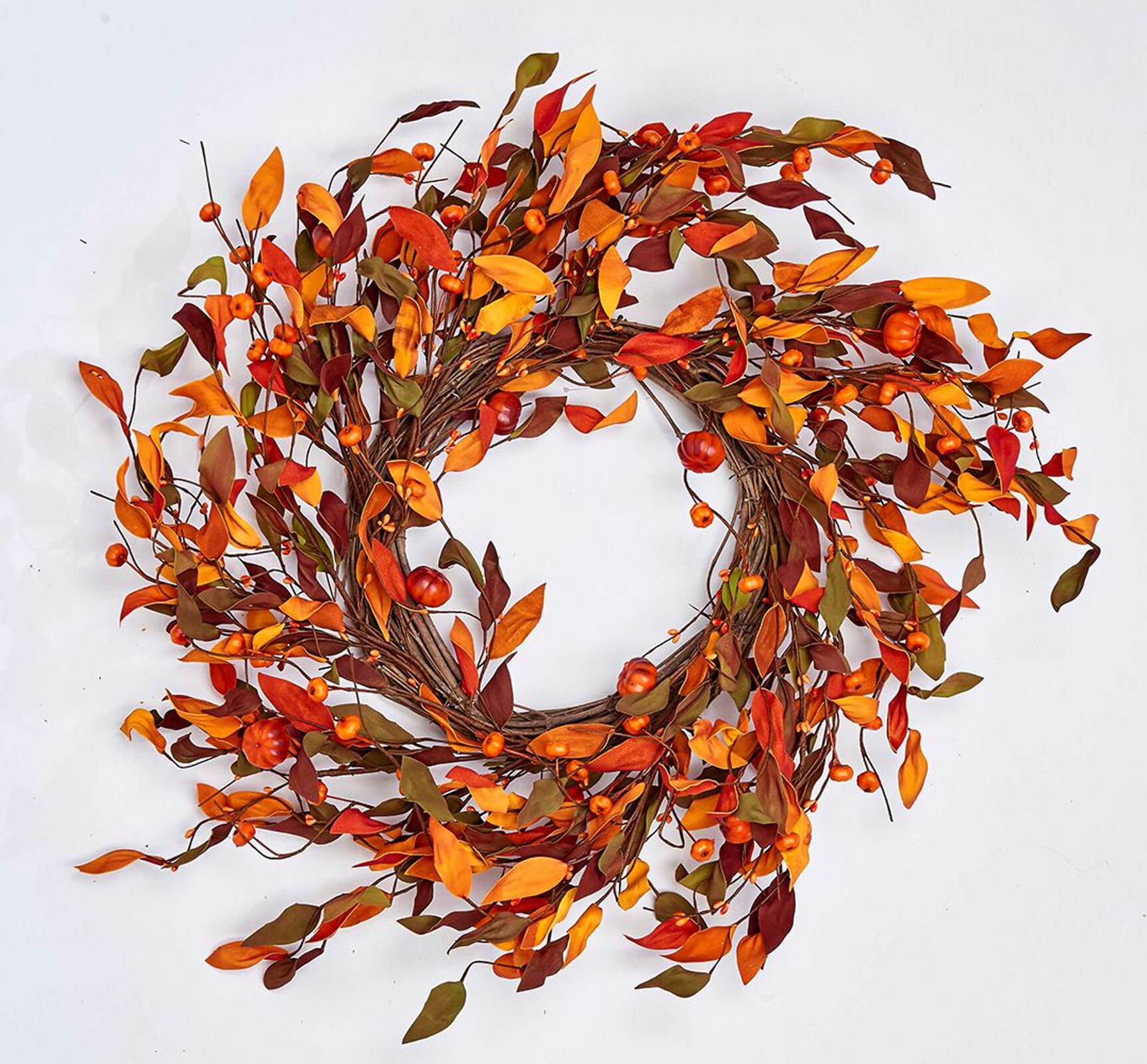 Worth Imports 1.9-ft 22-in Leaves Artificial Wreath in the Fall Wreaths ...