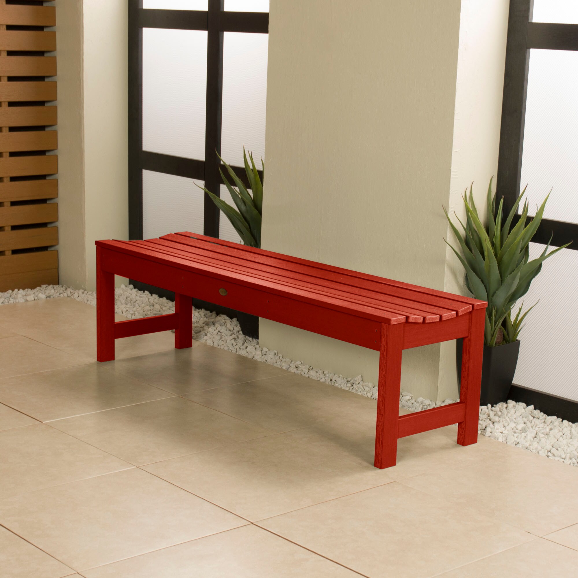 highwood AD-BENN1-RED Lehigh 46.13-Inches W x 17.19-Inches H Rustic Red Plastic Traditional Bench