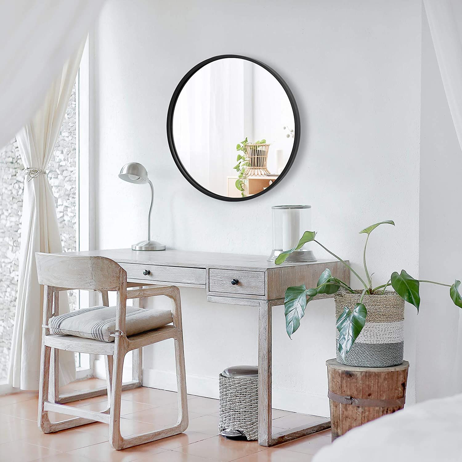 Nestfair SDK0075B 16-in W x 16.0-in H Round Black Framed Wall Mirror