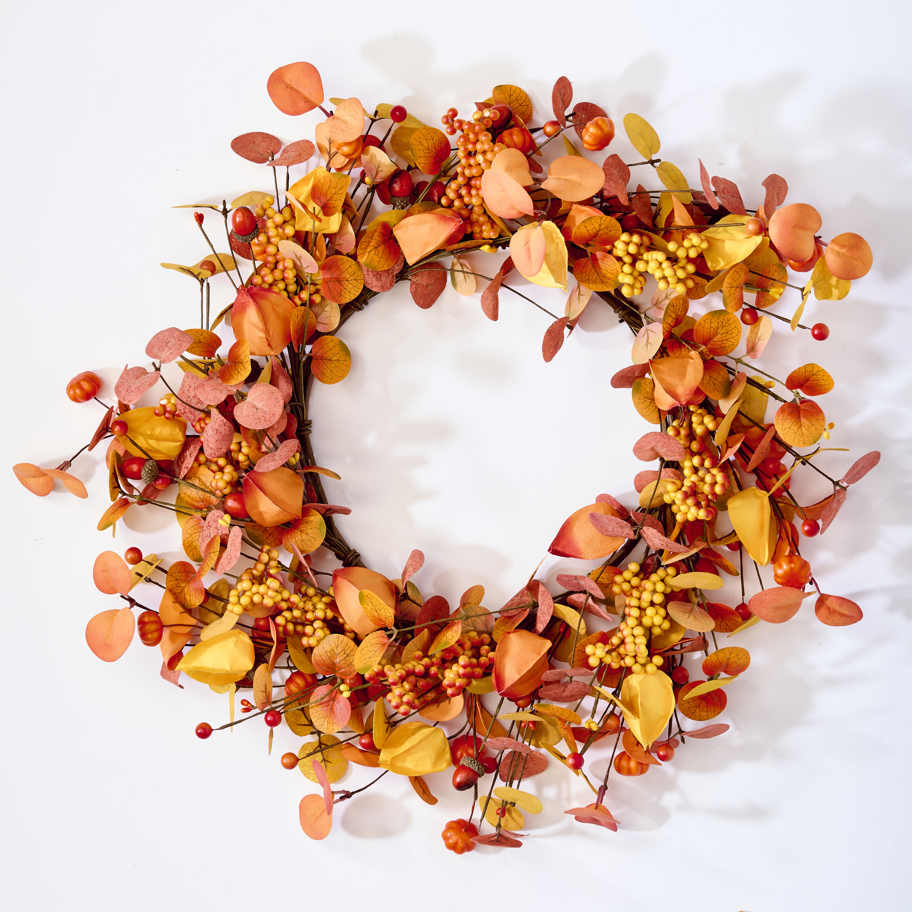 Worth Imports 0.5-ft 22-in (non powered) Leaves Artificial wreath