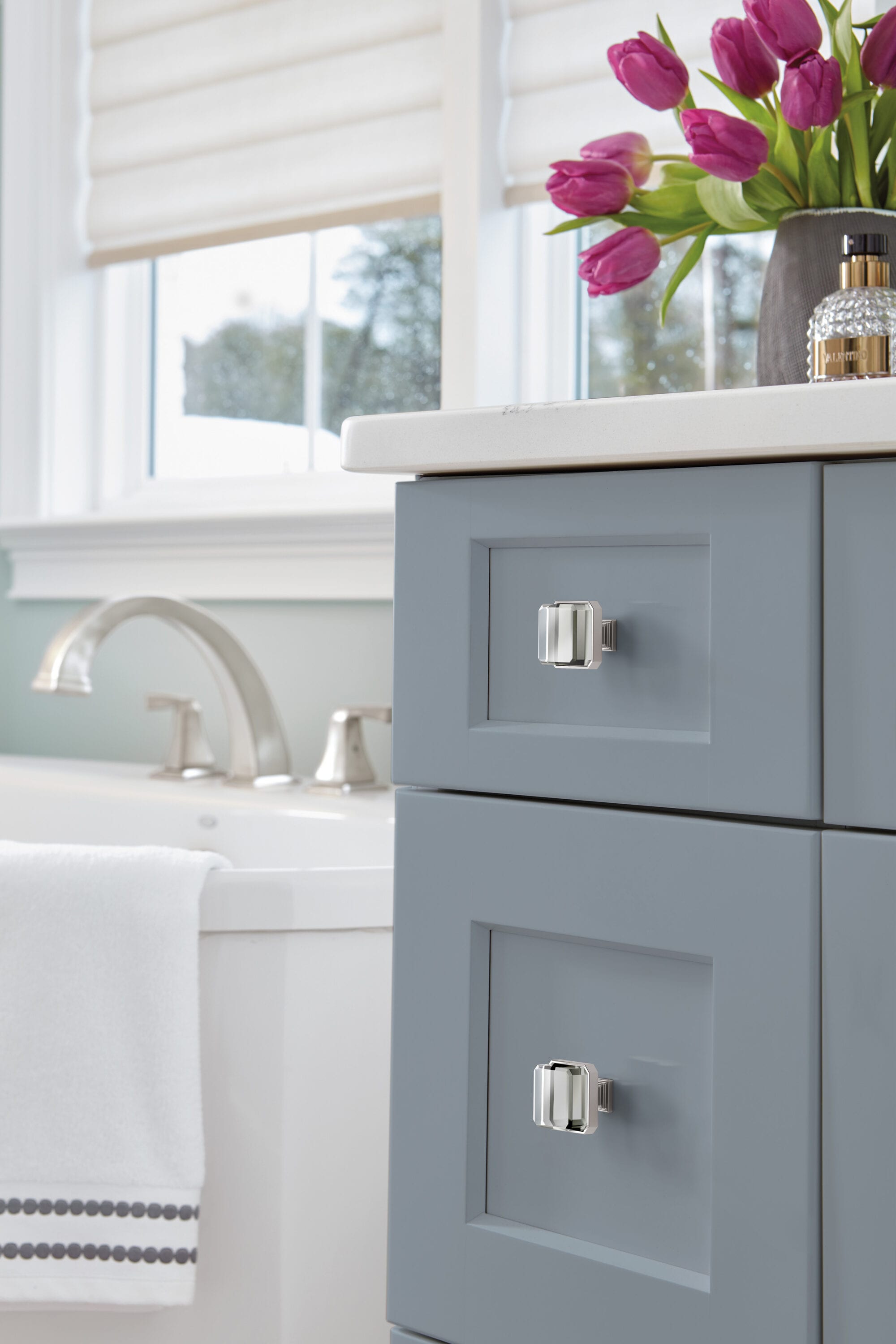 Glacio Square Clear and Polished Nickel Cabinet Knob