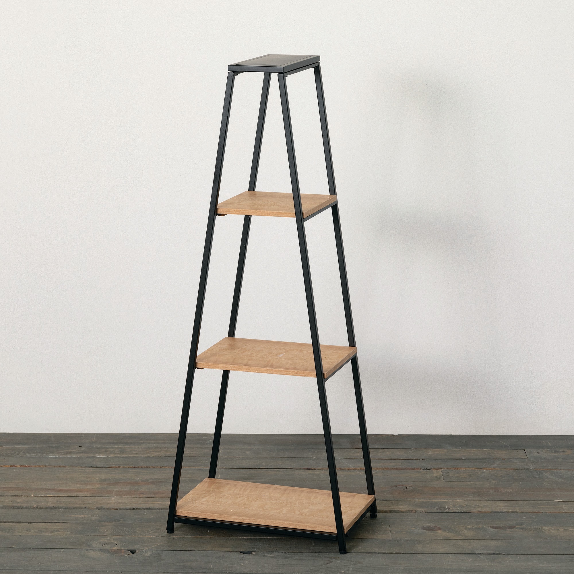 Sullivans FN232 Metal 4 -Tier Decorative shelving unit ( 16.25-in W x 10.5-in D x 40.5-in H ) ( Black , ( 5-lb lbs. Capacity Per Shelf )