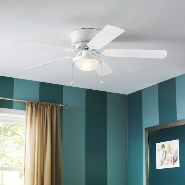 Portret profil Prethodnik  Harbor Breeze Armitage Builder Series 52-in White LED Indoor Flush Mount  Ceiling Fan with Light (5-Blade) in the Ceiling Fans department at Lowes.com