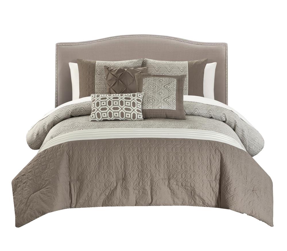 Chic Home Design Imani 10 Piece Beige Queen Comforter Set In The Bedding Sets Department At Lowes Com