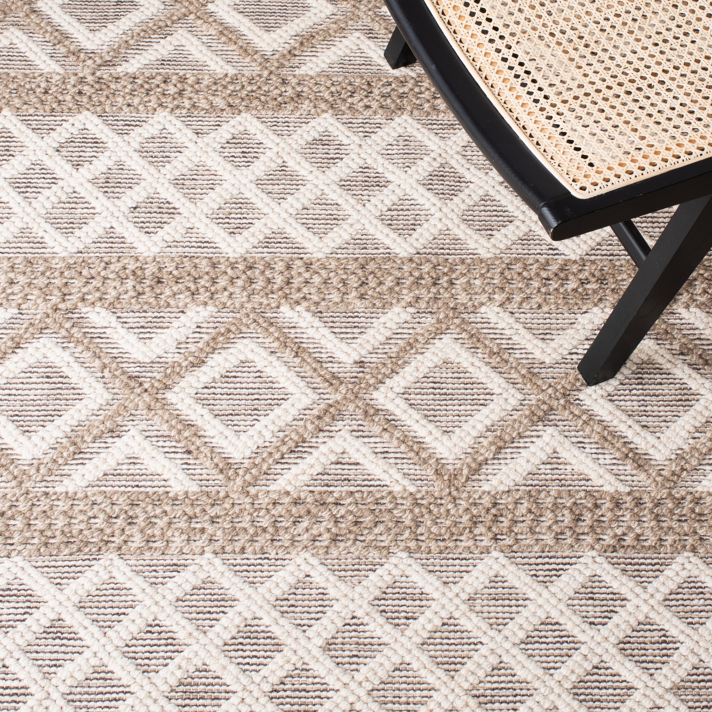 Safavieh VRM211F-8 rugs - View #6