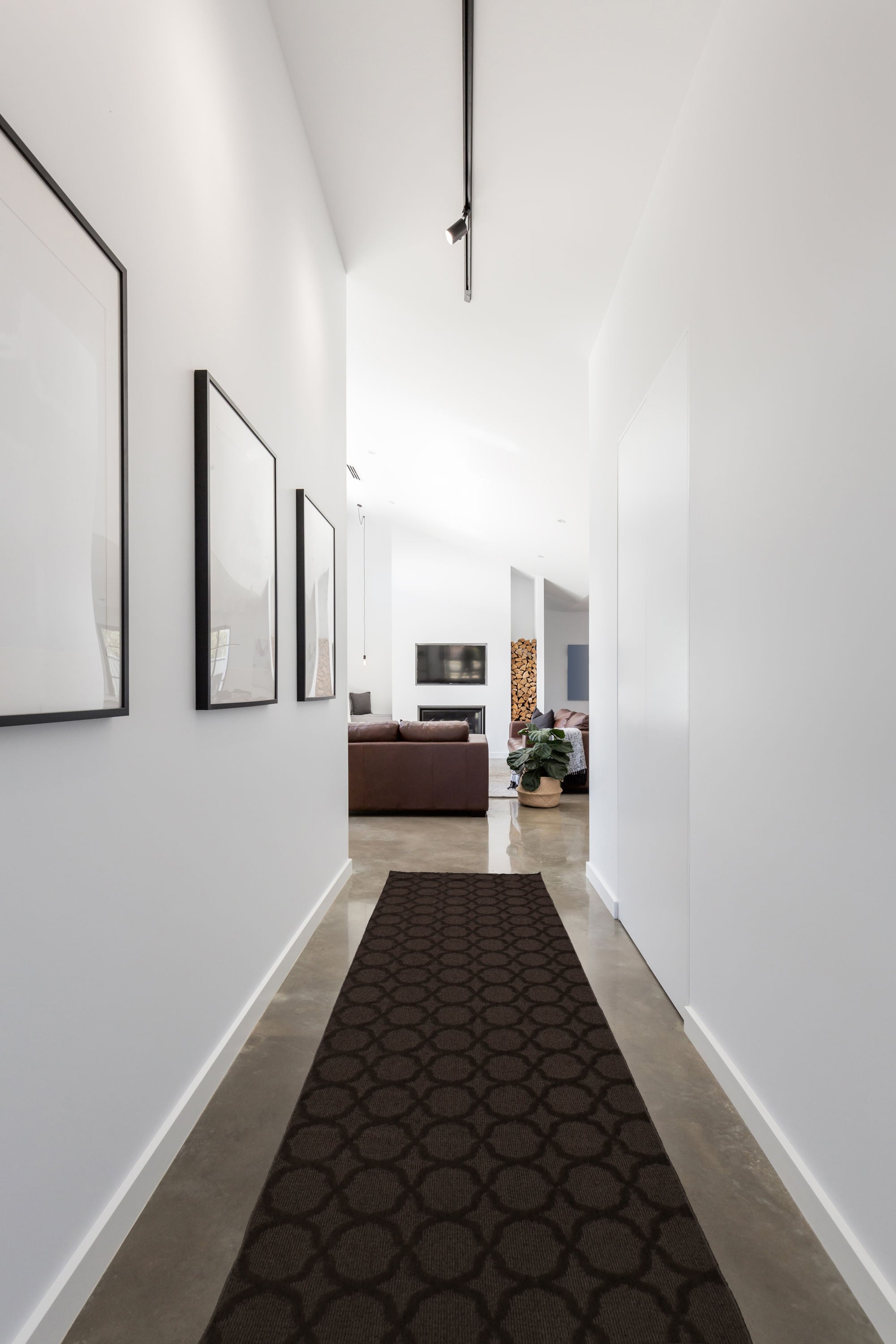 Garland Rug CL100N02414404 Sparta 2 x 12 (ft) Tufted Polypropylene Mocha Rectangular Indoor Geometric Farmhouse/Cottage Runner rug