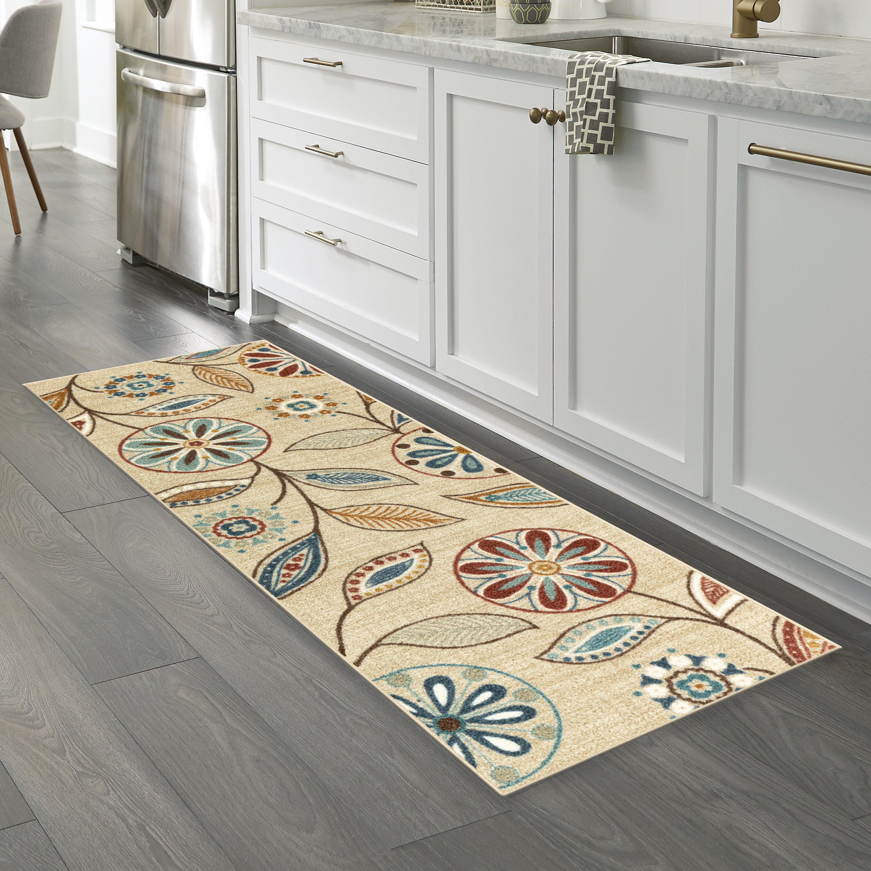 Maples Rugs B5974717 2 x 6 (ft) Tufted Polyester Beige Rectangular Indoor Floral/Botanical Farmhouse/Cottage Machine washable Runner rug