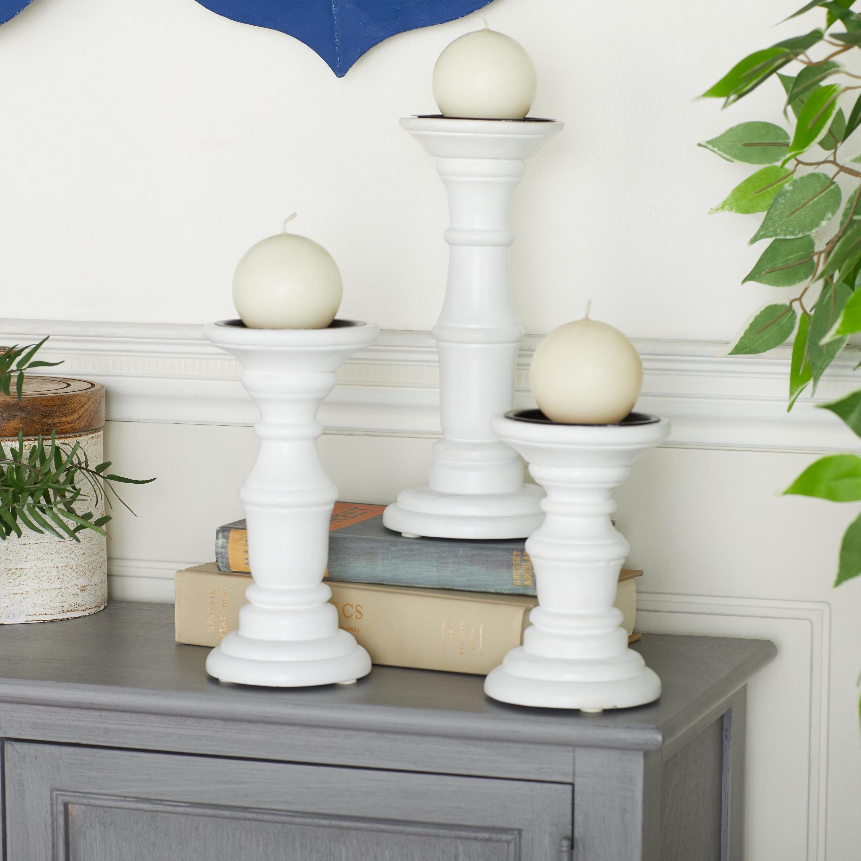 Grayson Lane 53563 3 Candle Wood Pillar Candle Holder