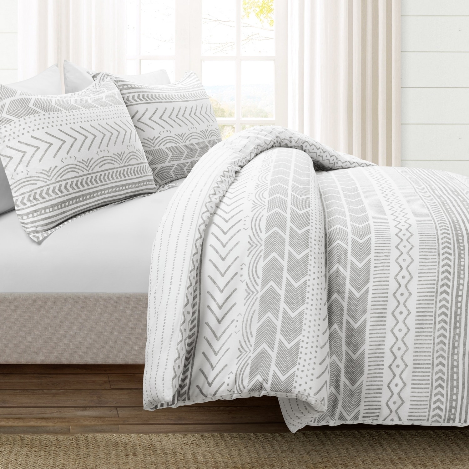King Gray and White Cotton Geometric Duvet Set