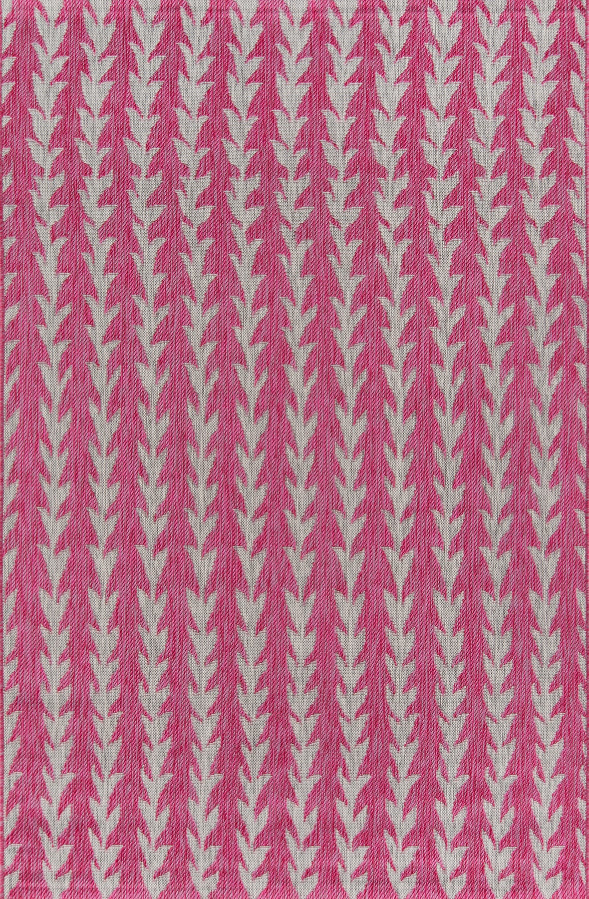 Momeni VILLAVI-02FUS5376 5 x 8 (ft) Loomed Polypropylene Fuschia Rectangular Indoor/Outdoor Wash with water Area rug
