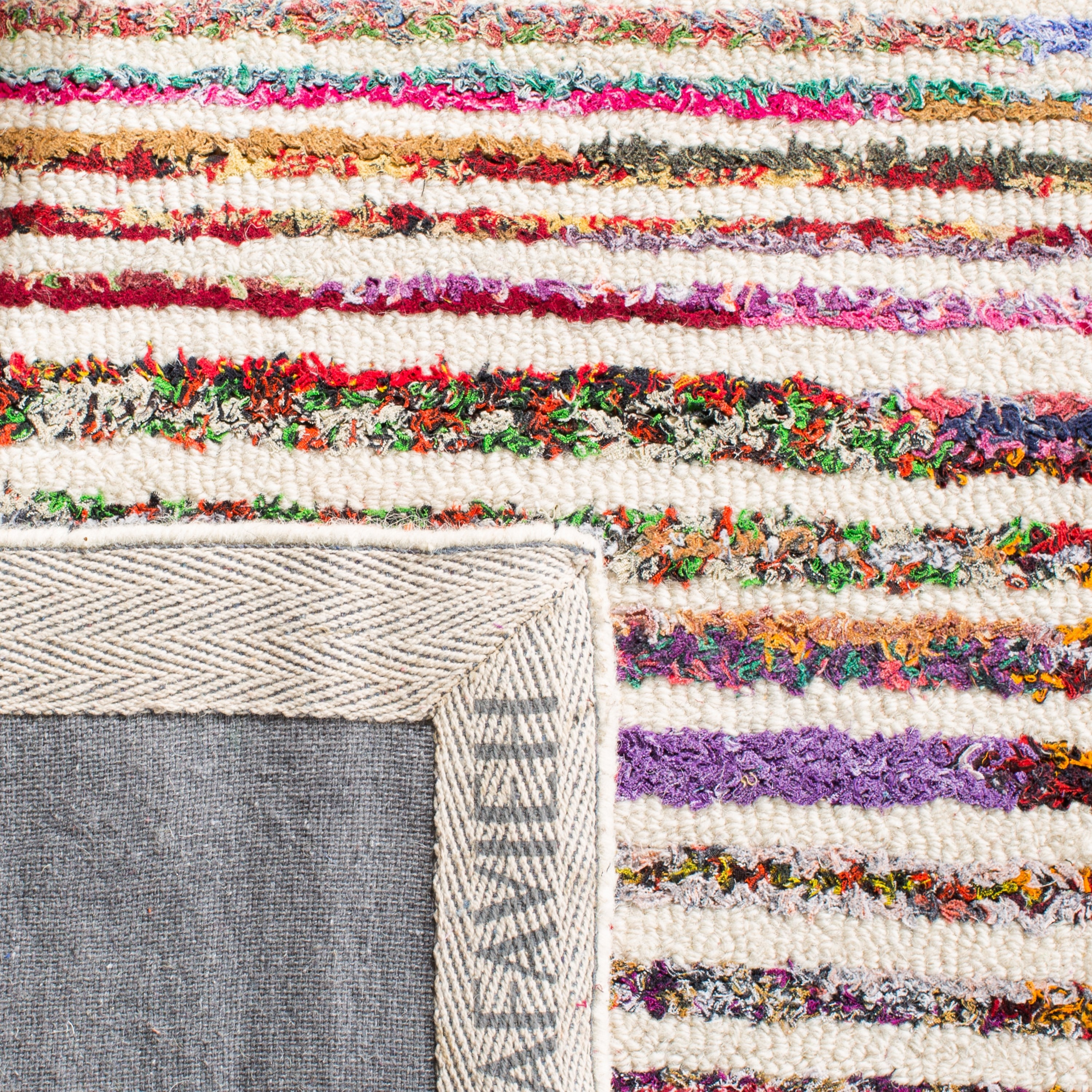 Ivory Round Hand-Tufted Wool and Synthetic Kids Rug