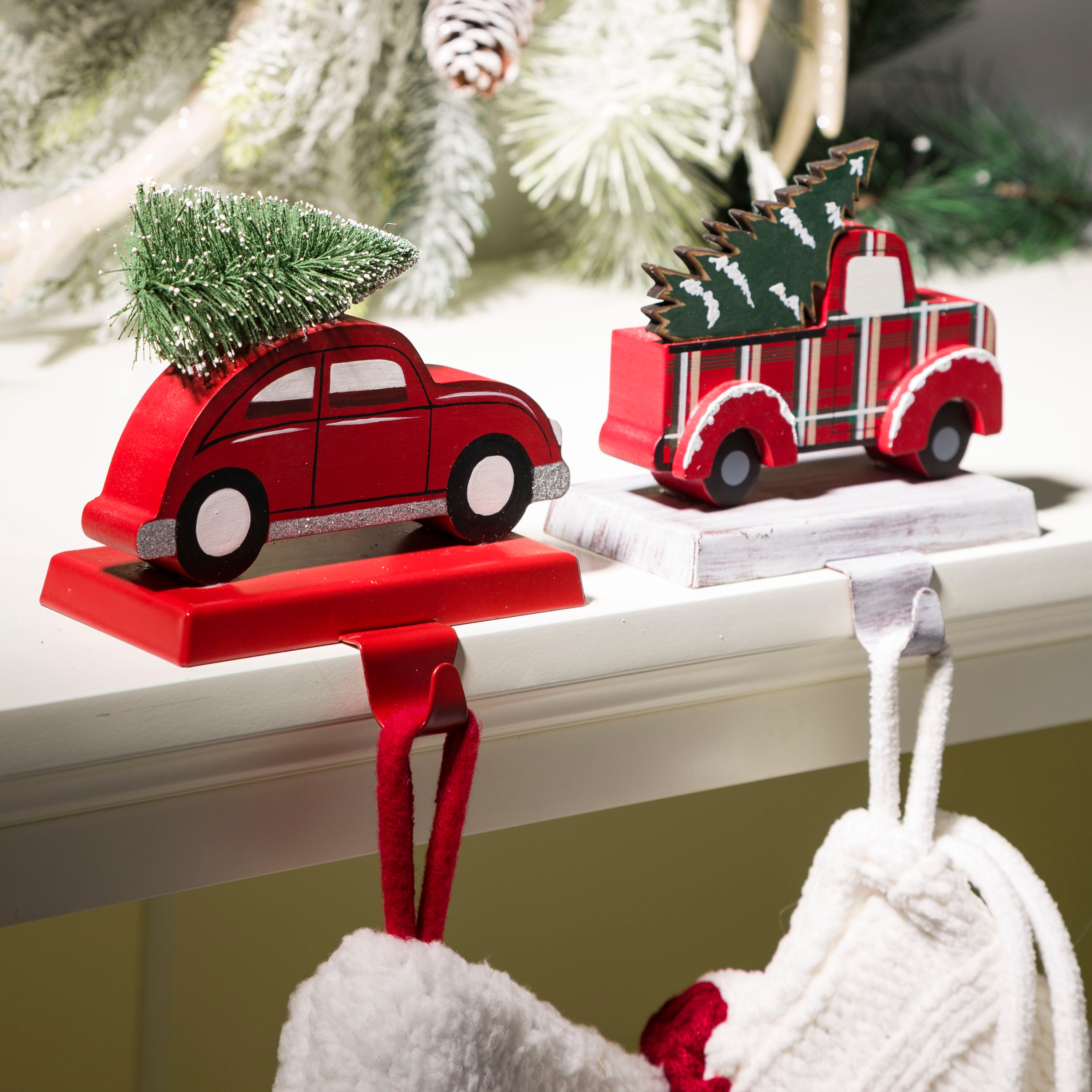 Glitzhome Decorative Metal Stocking Holder in the Christmas Hooks