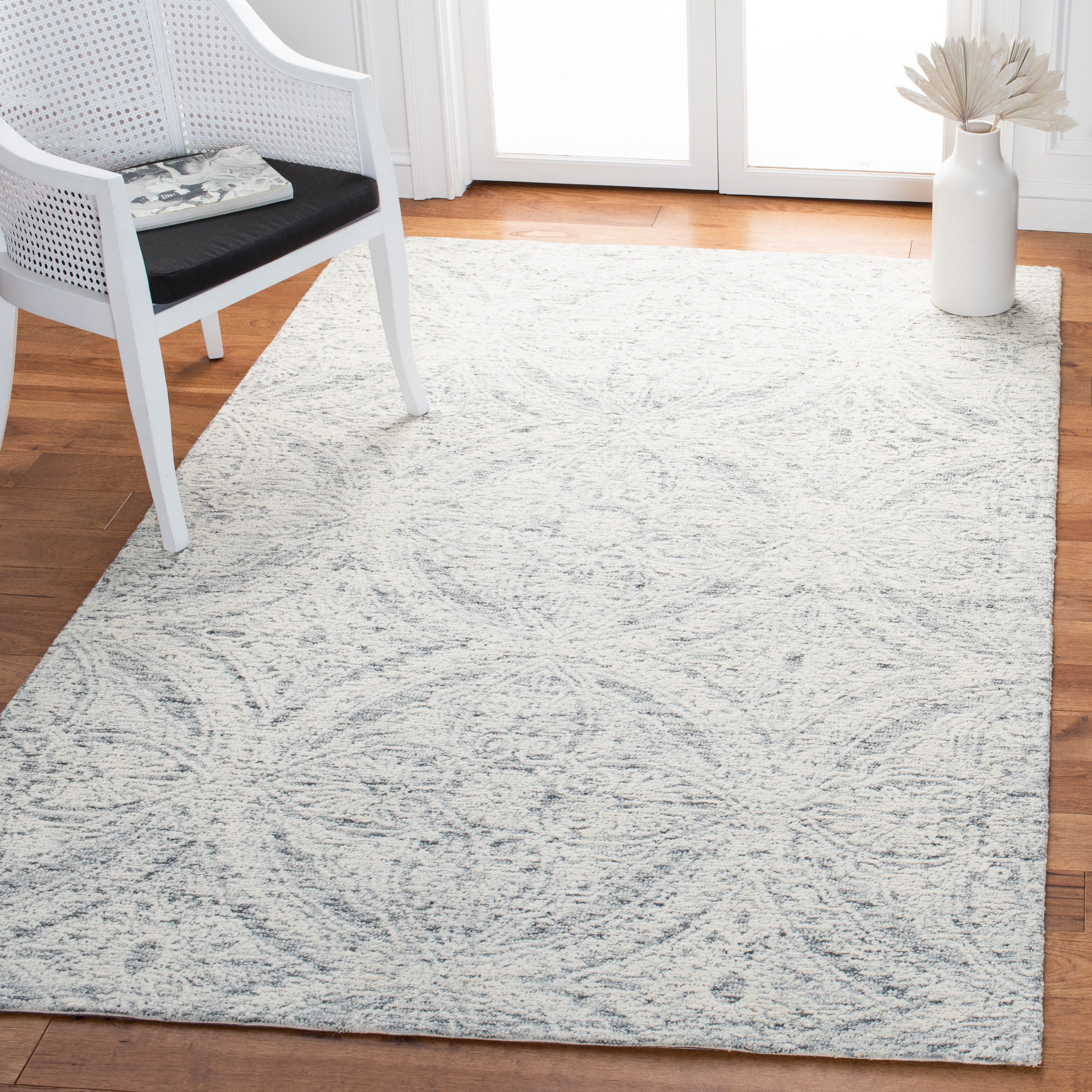 Safavieh MET802F-3 Metro Aspasija 3 x 5 (ft) Tufted Wool Natural/Light Gray Rectangular Indoor Floral/Botanical Farmhouse/Cottage Throw rug