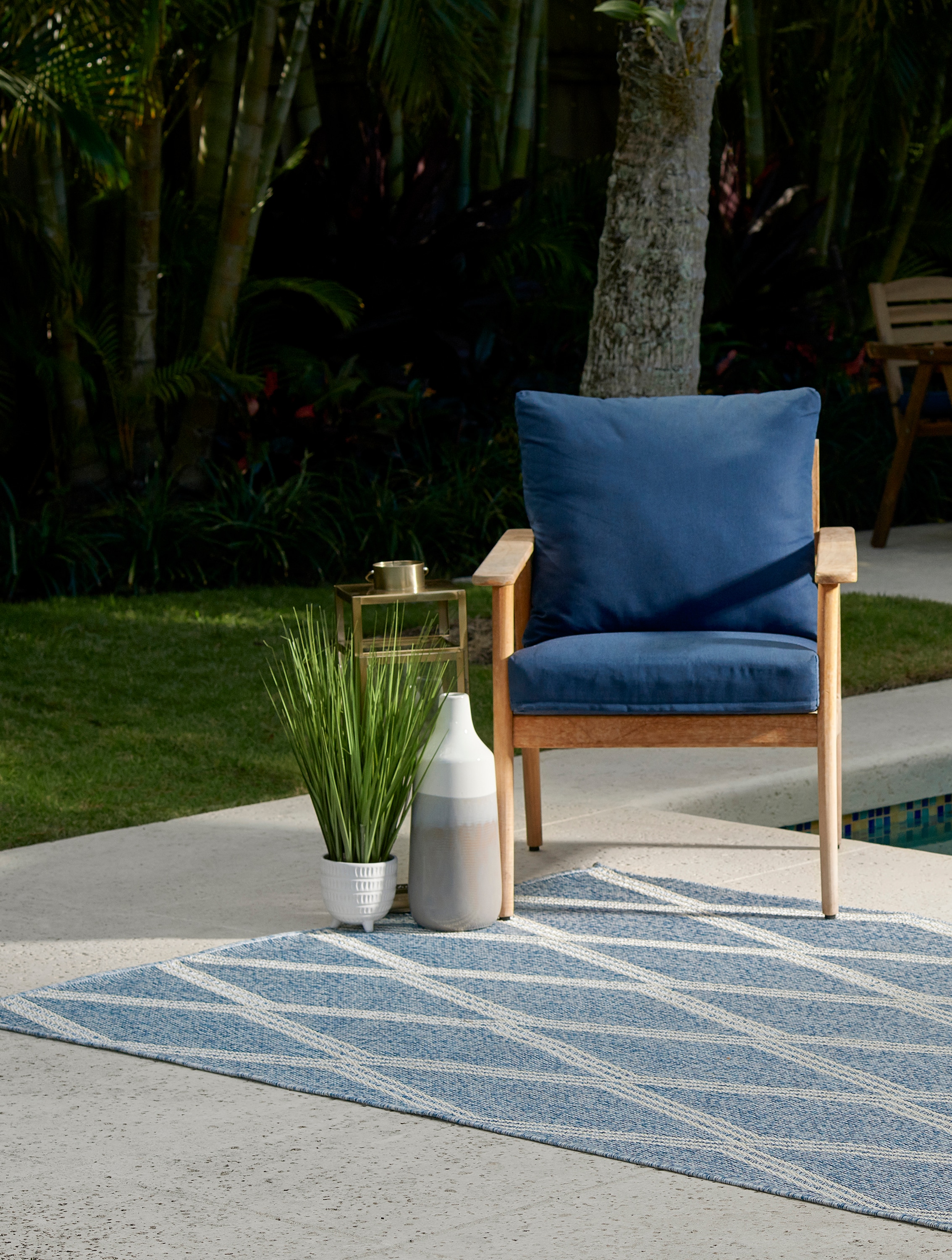 Momeni HAMPOHAM-5BLU6690 6 x 9 (ft) Woven Polypropylene Blue Rectangular Indoor/Outdoor Area rug