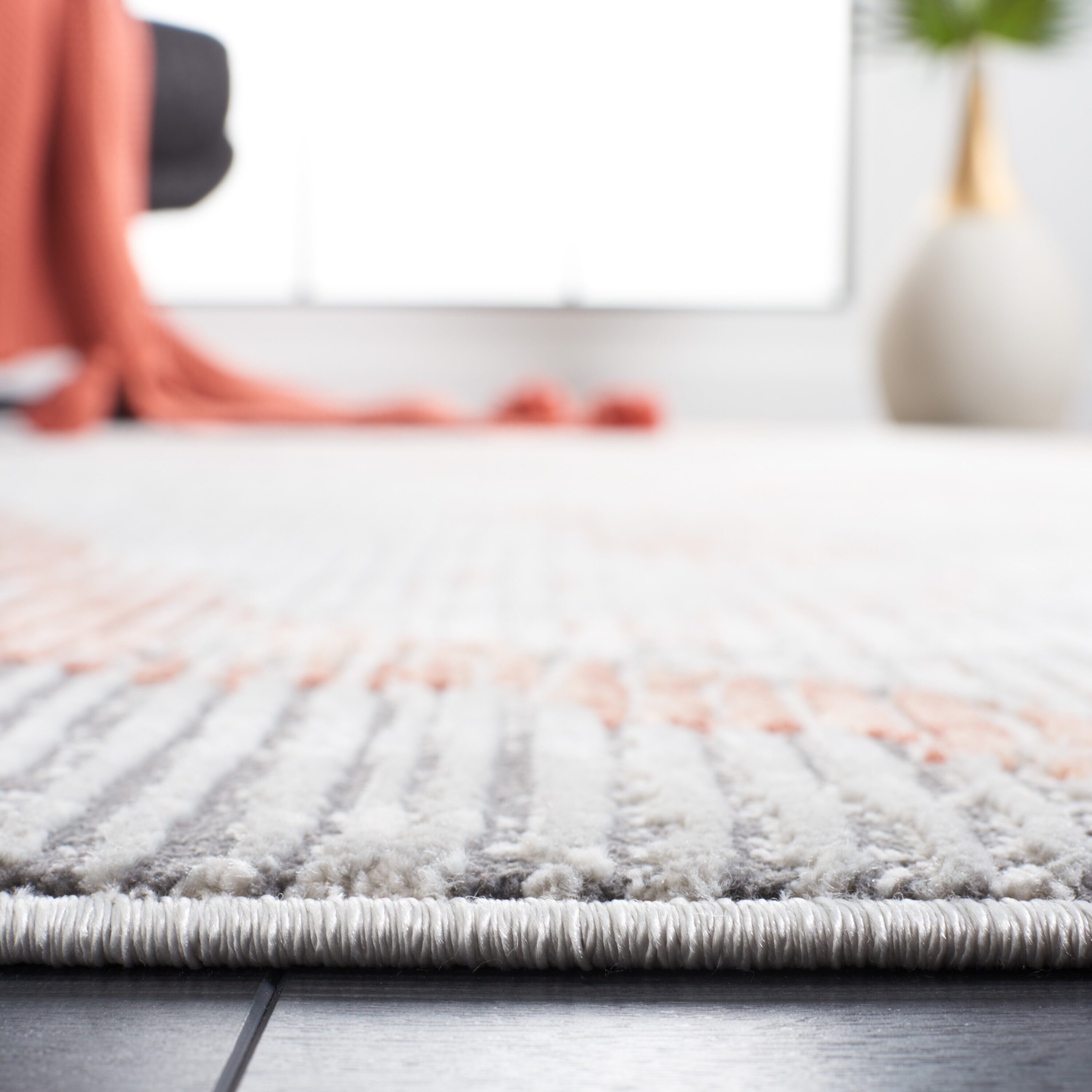 Safavieh INV517F-7SQ rugs - View #4
