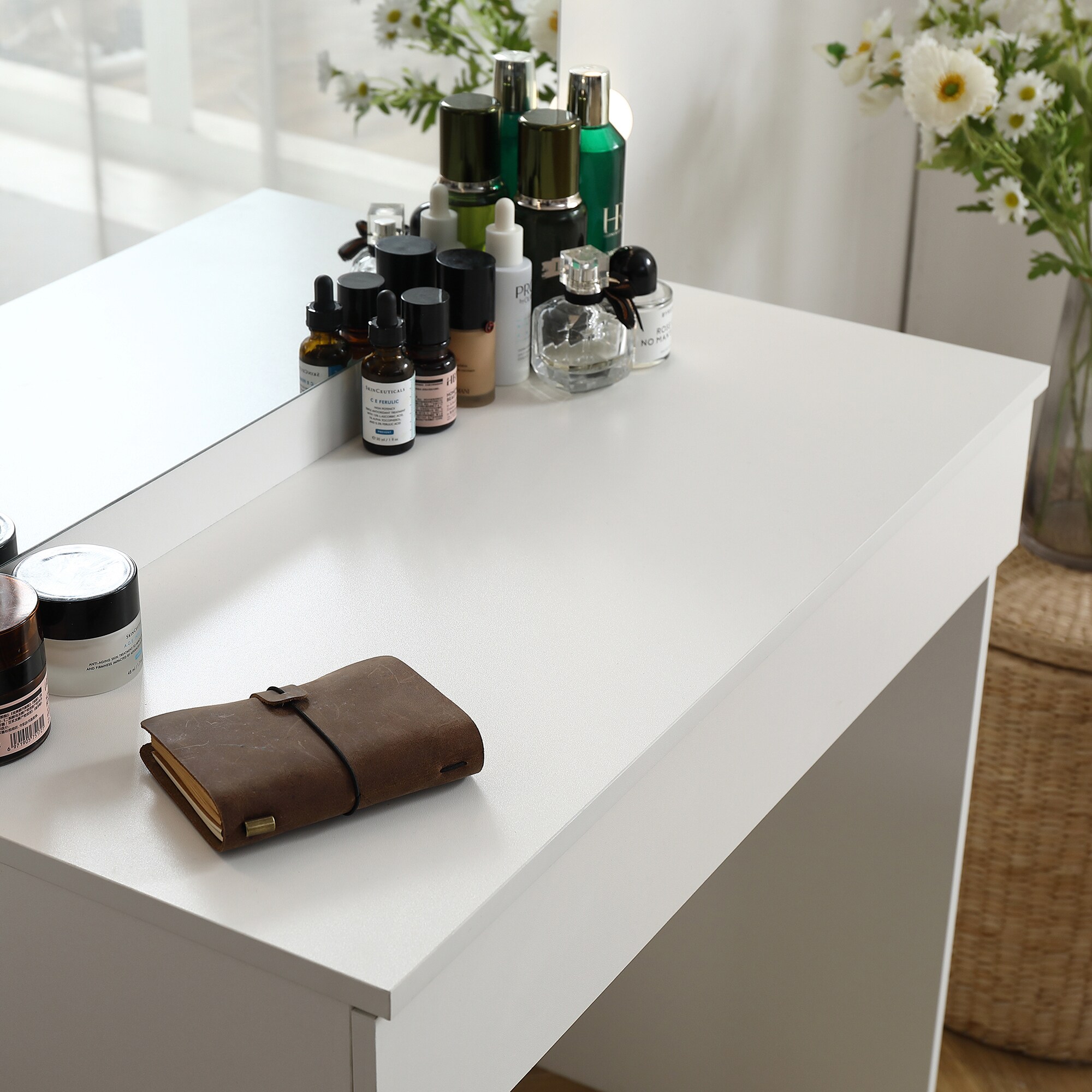 Mondawe OR-97AAK-US Bedroom-Vanities - View #3