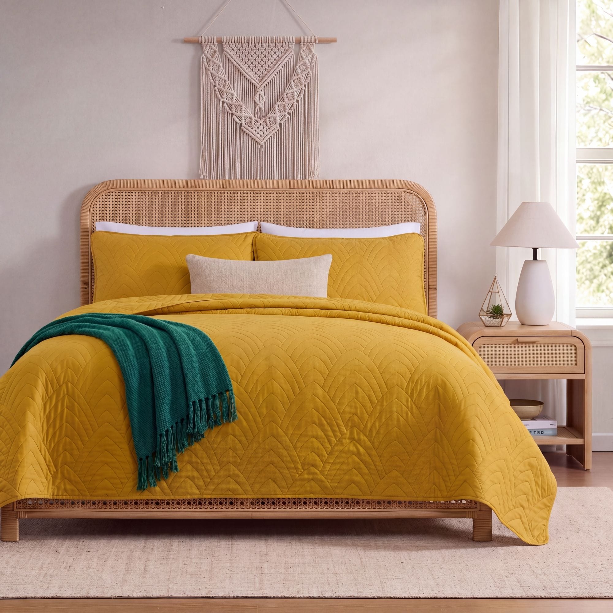 HLC Weston 3 Piece Soft Quilt Set - Lightweight Interlocked Machine Washable Bedspread Coverlet