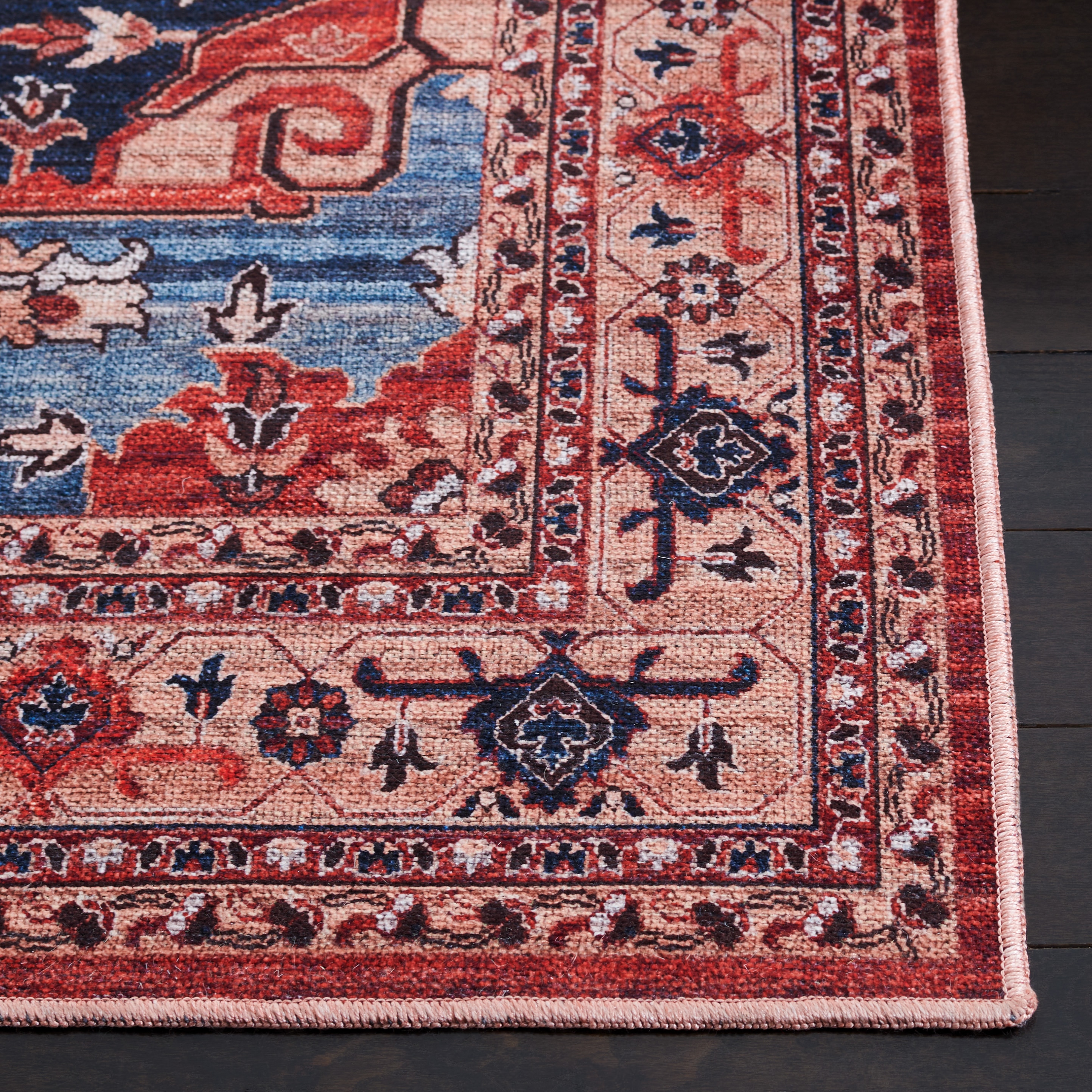 Serapi Elegance Red and Beige 9' x 12' Hand-Knotted Washable Rug