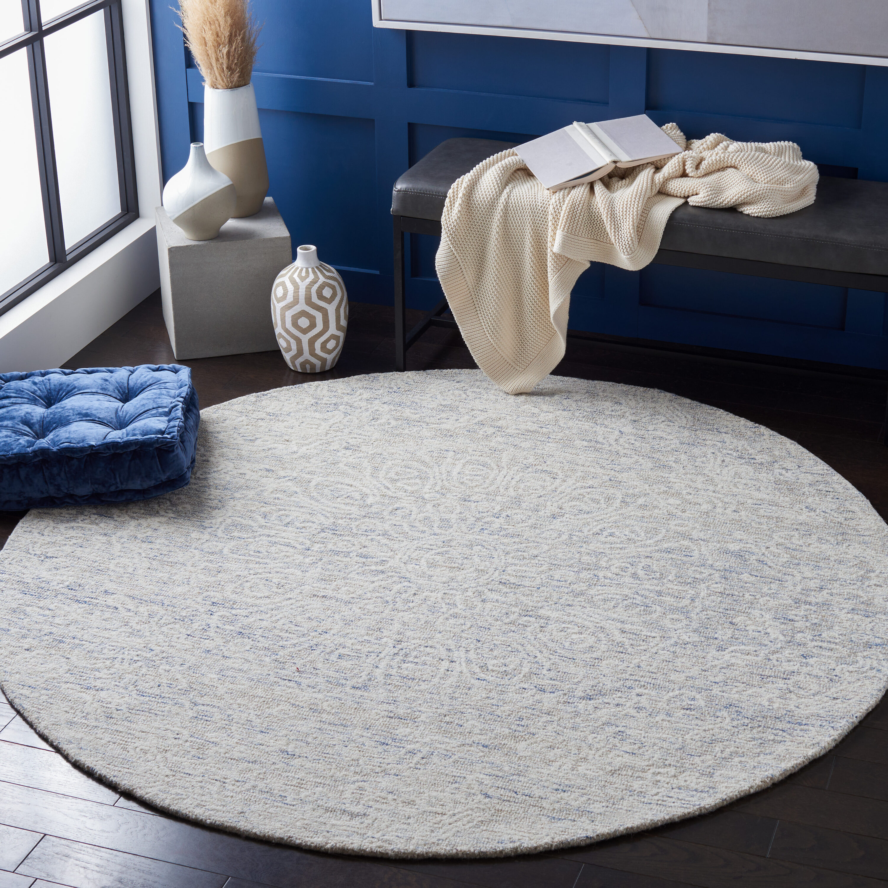 Light Blue/Ivory Round Indoor