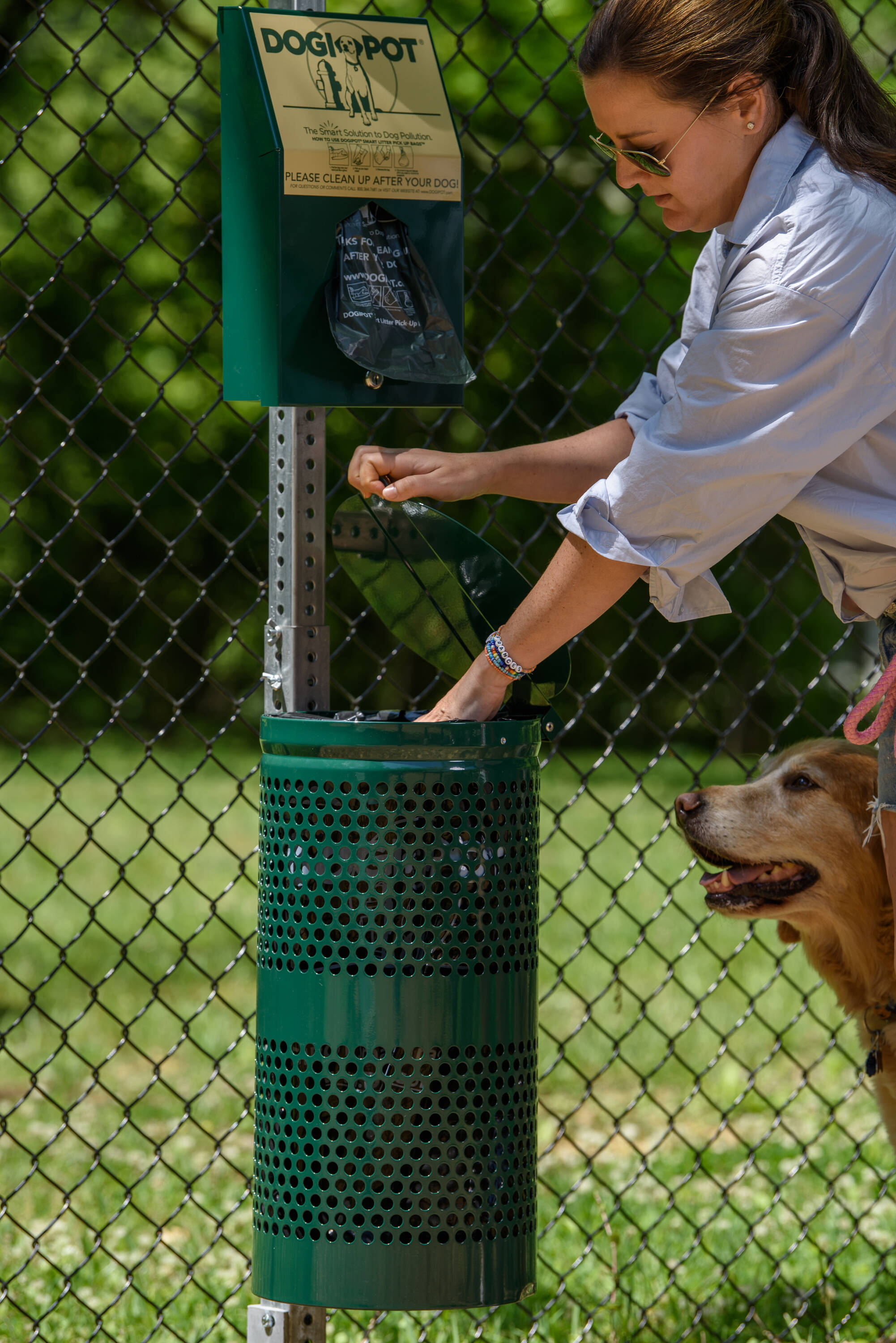 DOGIPOT 15-Gallons Commercial Pet Waste Station 1206-L at Lowes.com