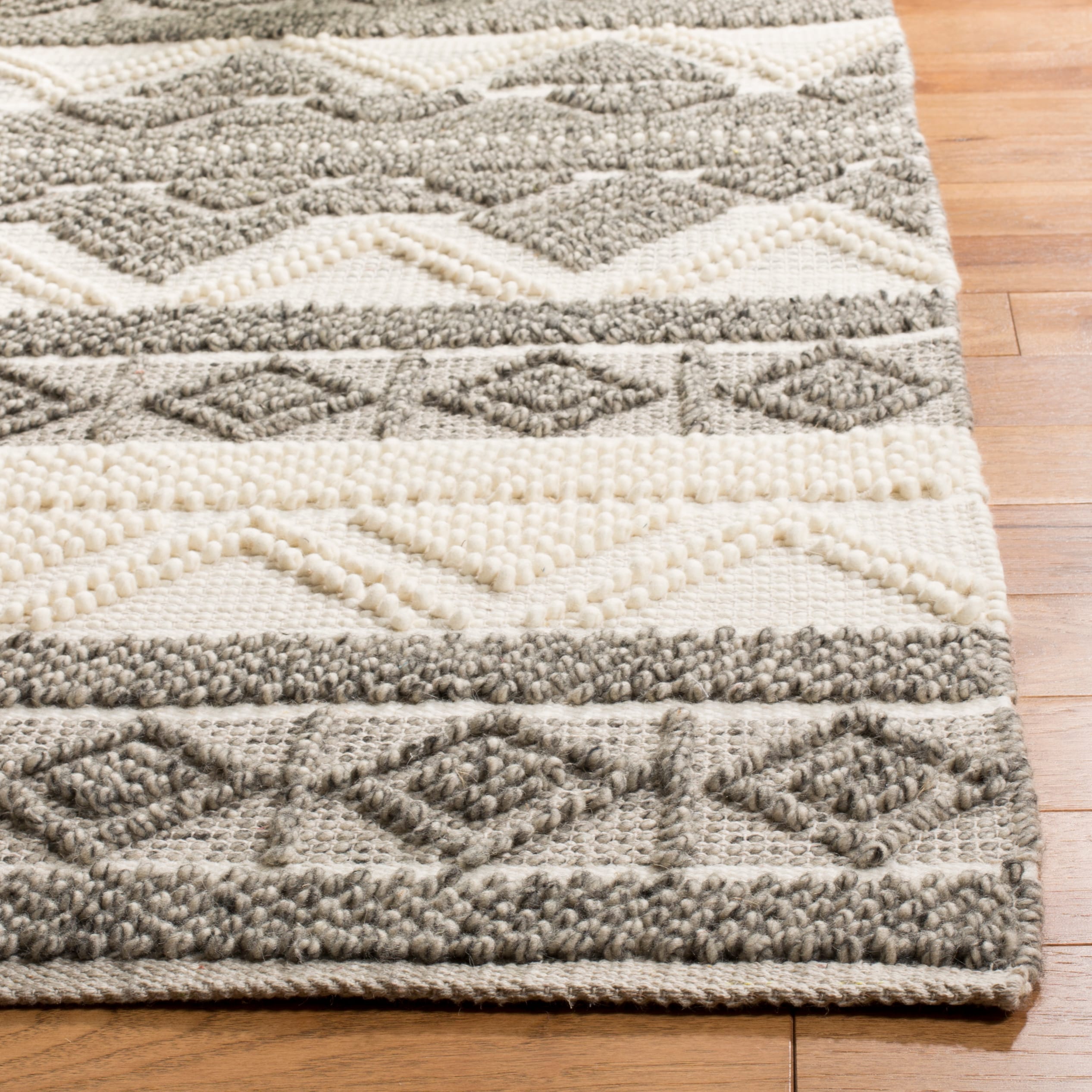 Ivory and Gray Hand-Tufted Wool Runner Rug, 2'3" x 8'