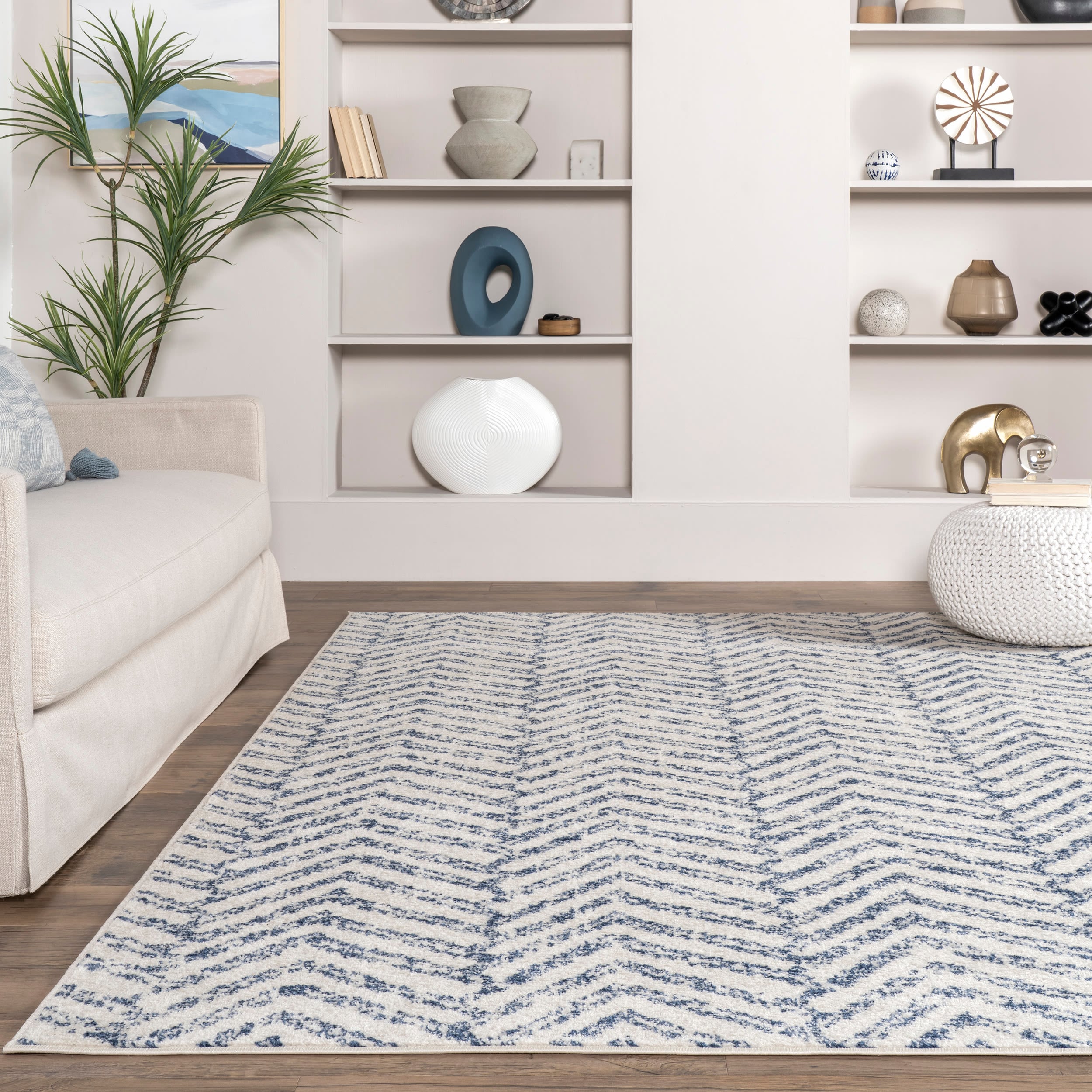 Rosanne Blue Chevron 6'7" x 9' Easy-Care Area Rug