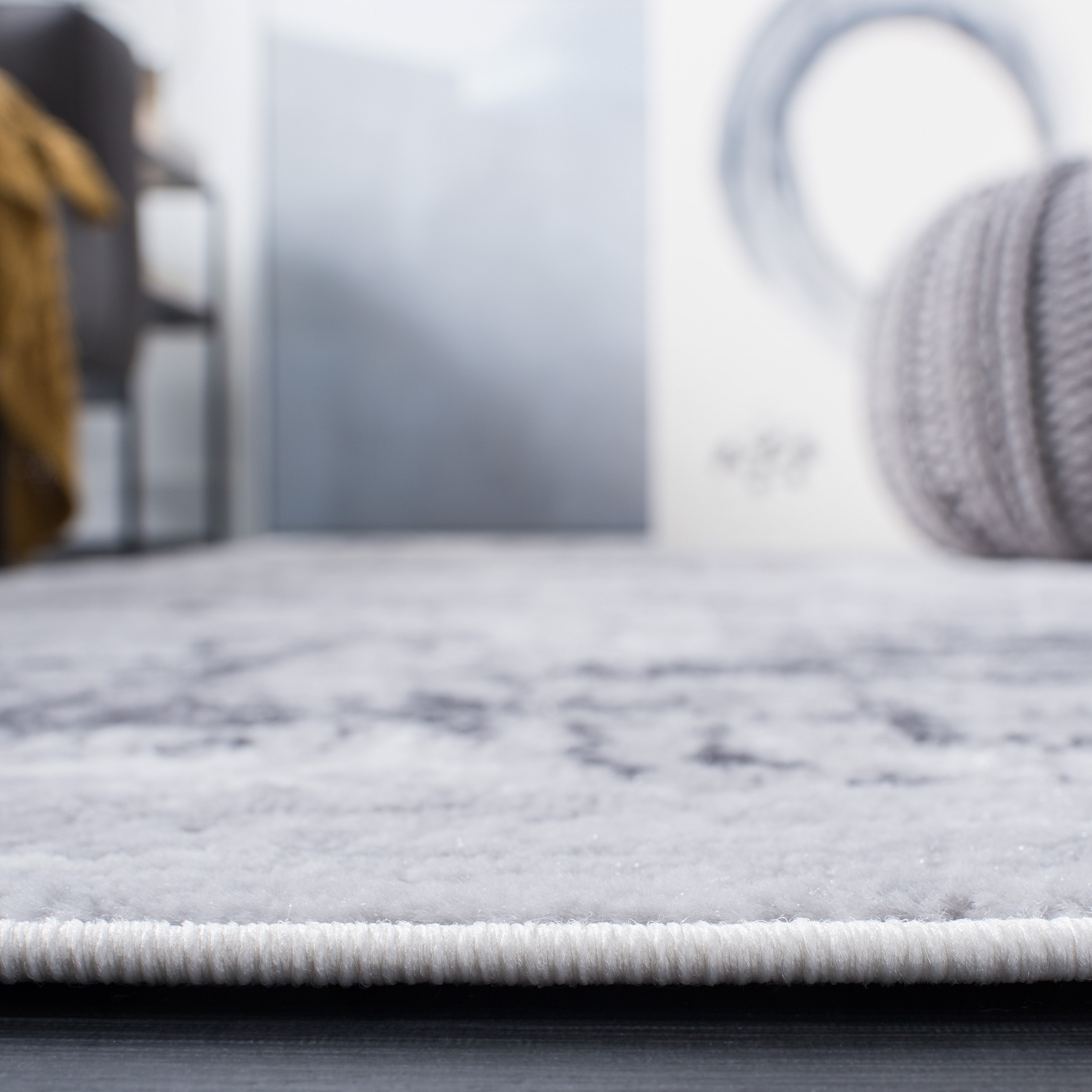 Safavieh ALA777F-4 rugs - View #4