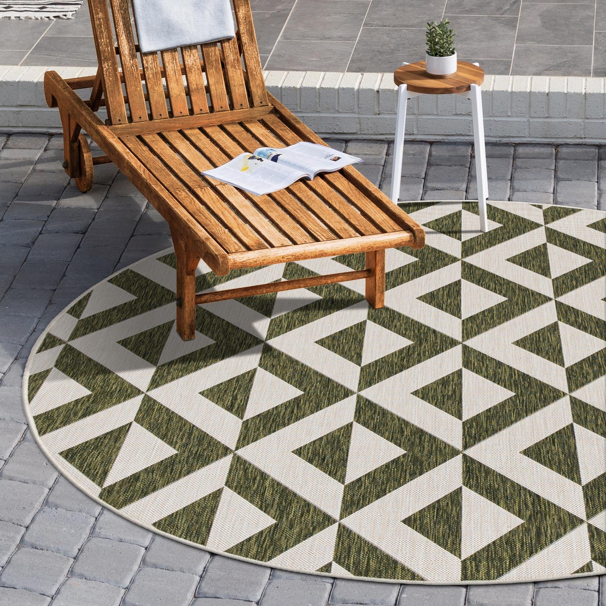 Unique Loom 3152521 Jill Zarin Outdoor 7 x 7 (ft) Loomed Polypropylene Green Round Indoor/Outdoor Geometric Area rug