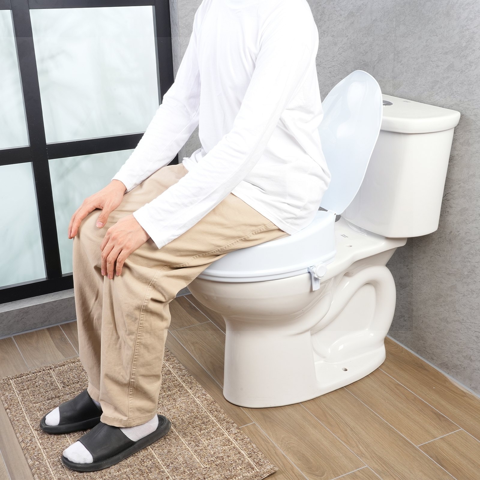 GIVIMO Raised Toilet Seat Riser 4 in Lift 300 lb Capacity Universal 15. ...