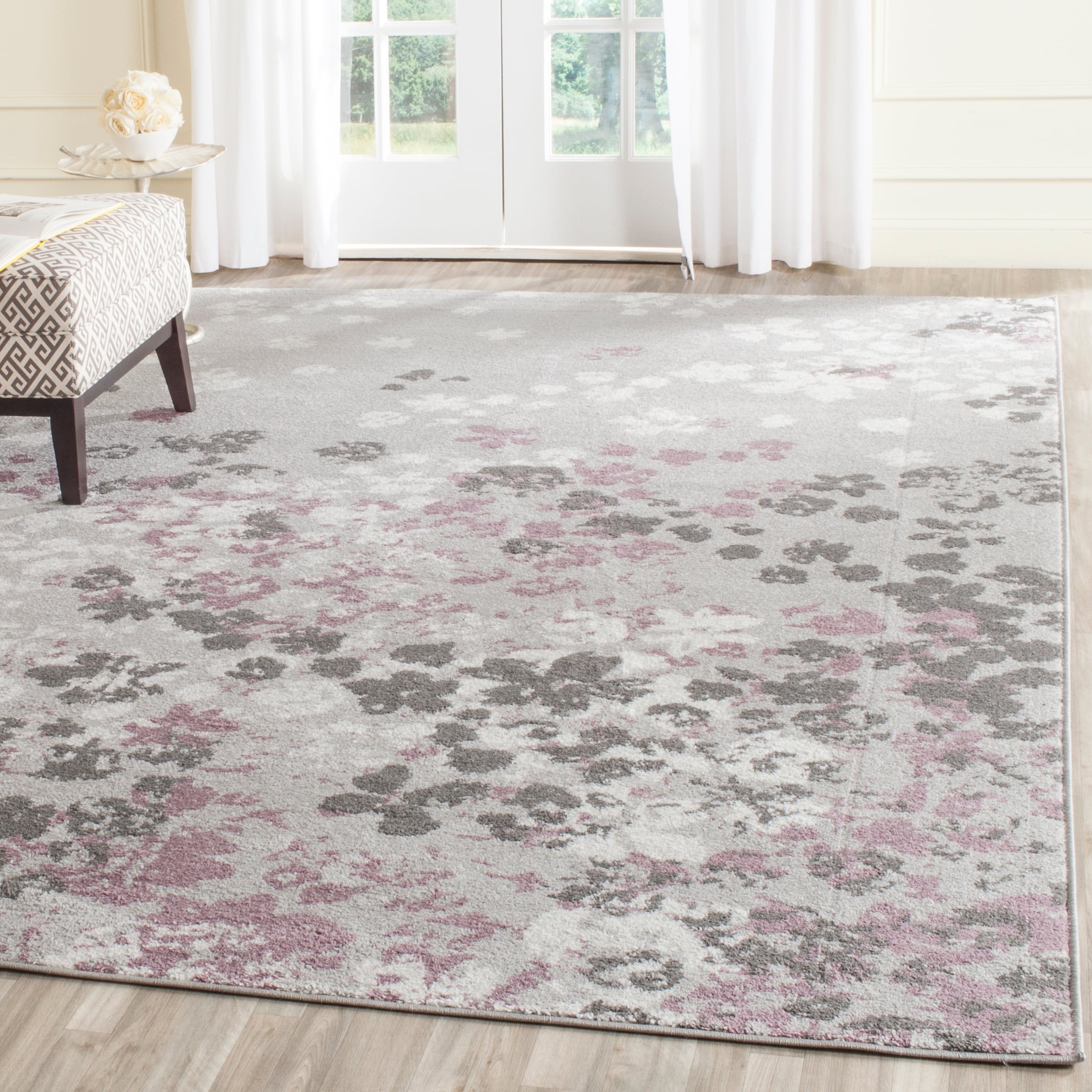 Luxe Lodge Light Grey/Purple Synthetic 8' x 10' Area Rug
