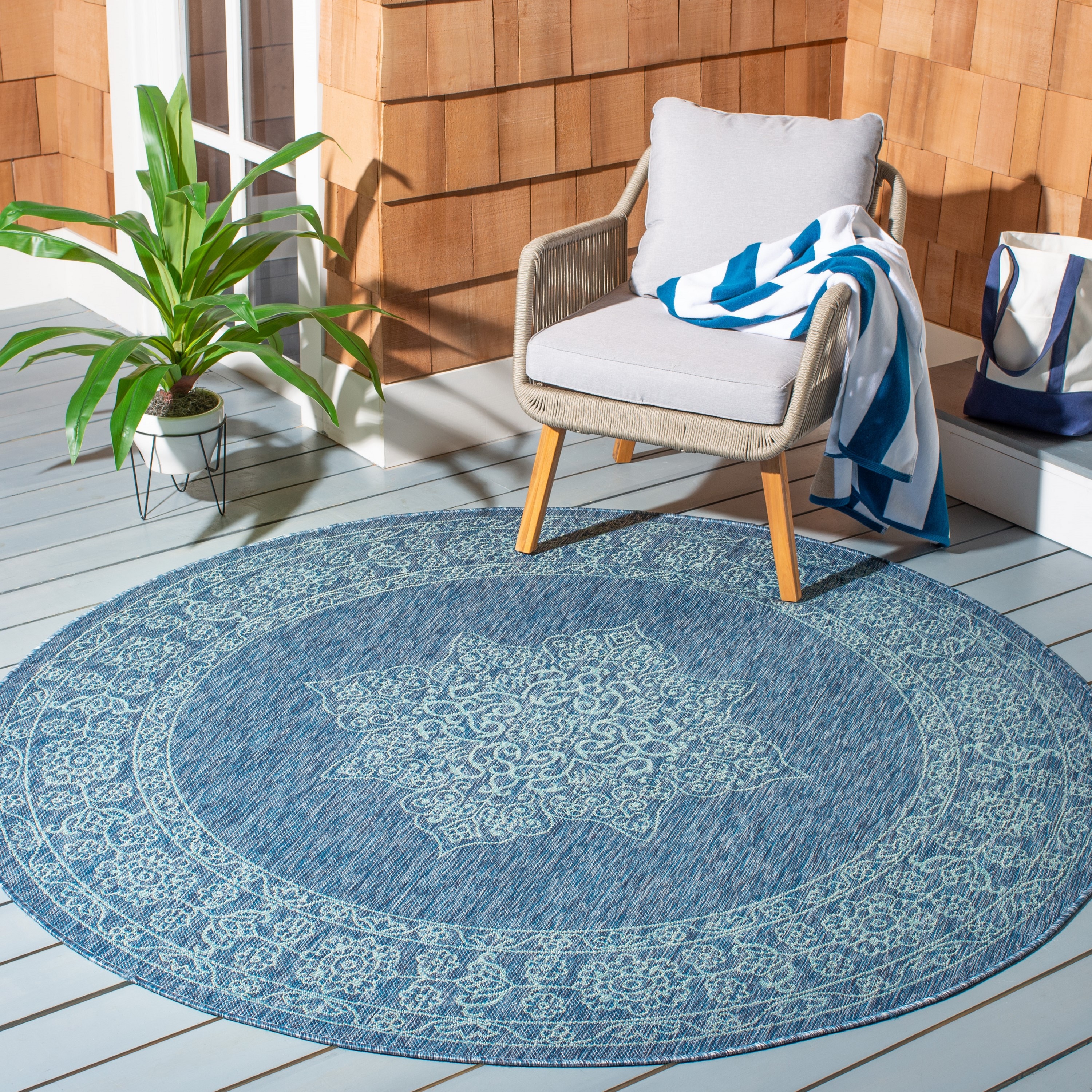 Safavieh CY8232-39421-7R Courtyard 7 x 7 (ft) Loomed Polypropylene Navy/Ivory Round Indoor/Outdoor Abstract Coastal Area rug