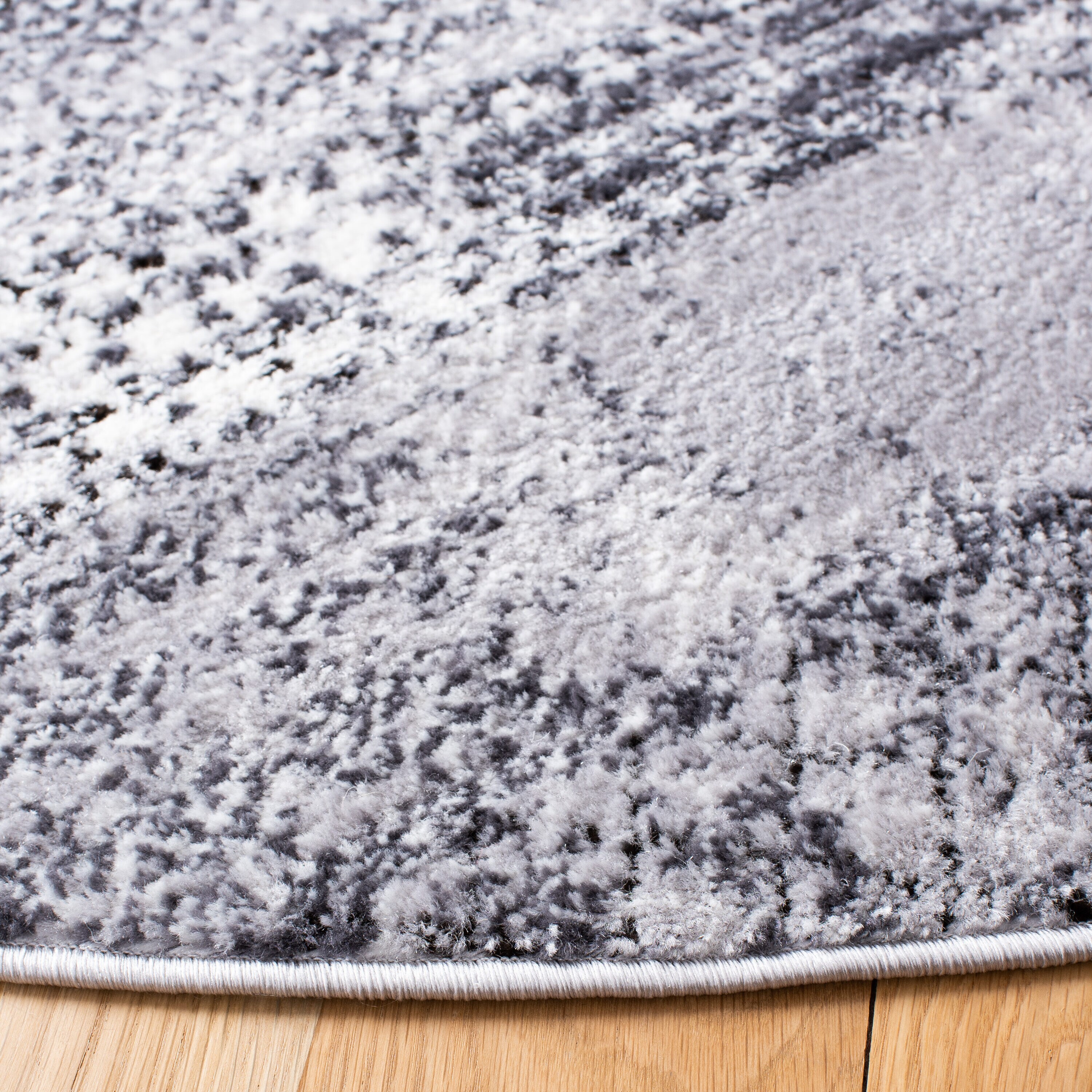 Safavieh ALA761F-5R rugs - View #3