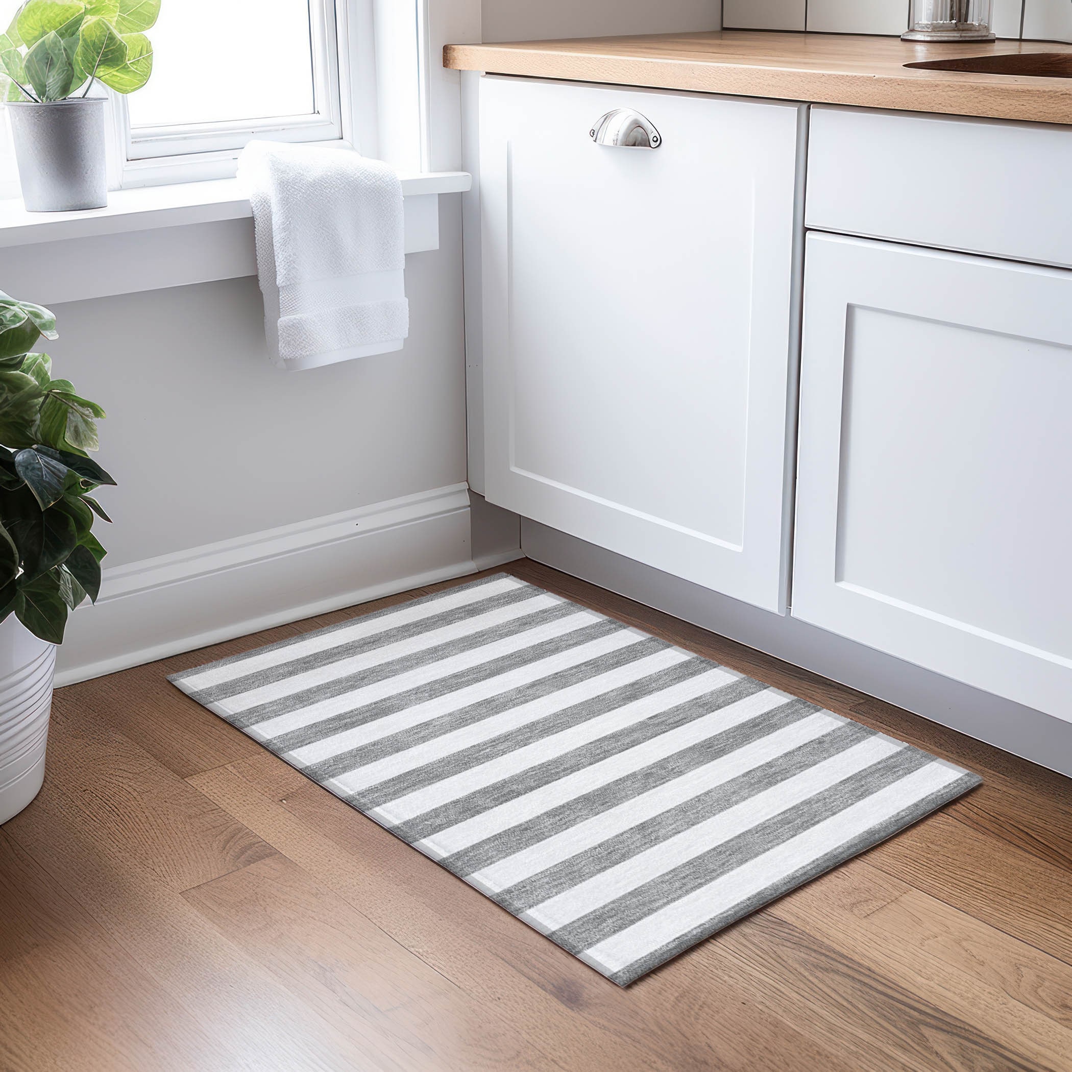 Addison Rugs ACN528GY20X30 Chantille ACN528GY 2 x 3 (ft) Polyester Gray Rectangular Indoor/Outdoor Stripe Machine washable Area rug