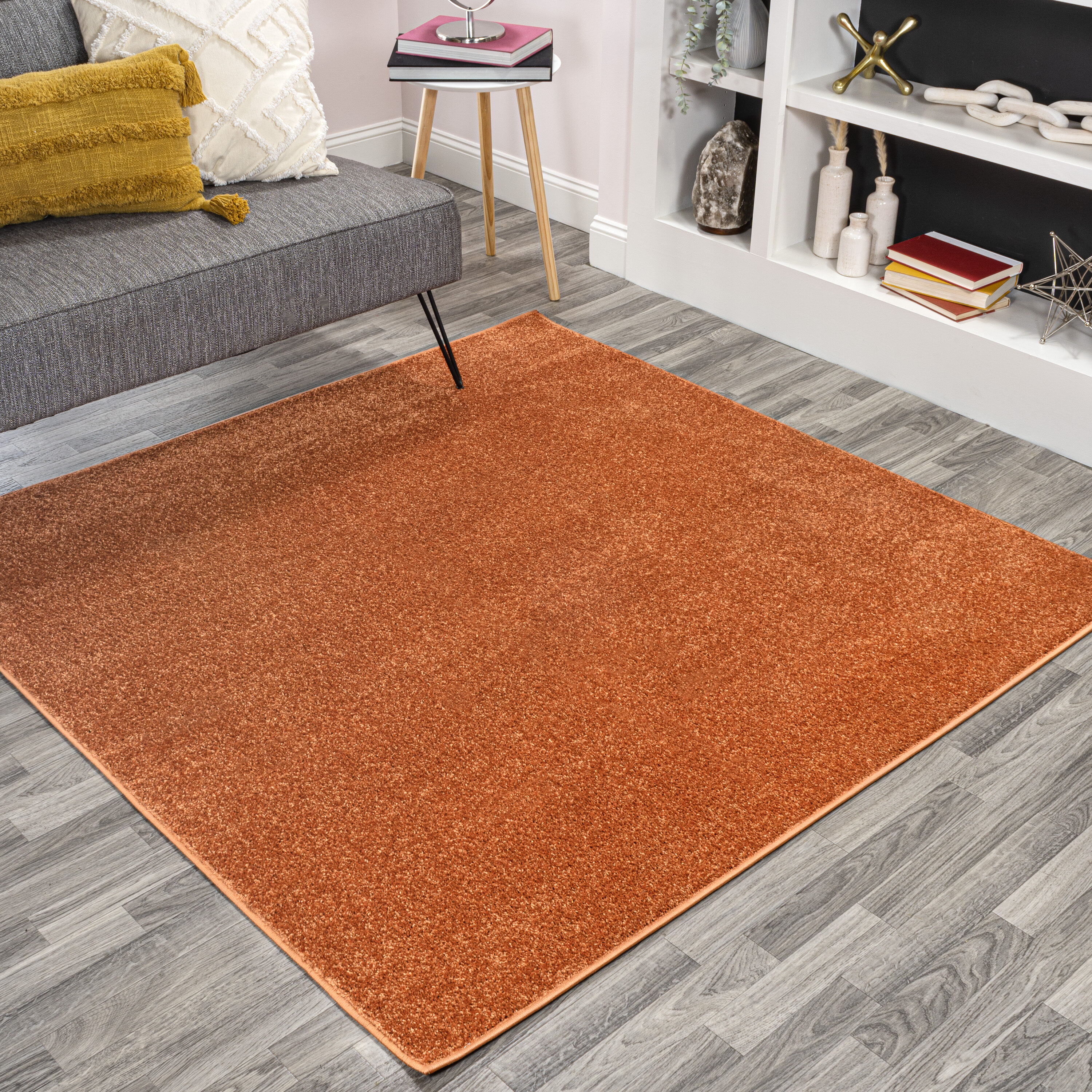 JONATHAN  Y SEU100M-5SQ SUPERSOFT Haze Solid Low-Pile 5 x 5 (ft) Loomed Polypropylene Orange Square Indoor Solid Mid-Century Modern Area rug