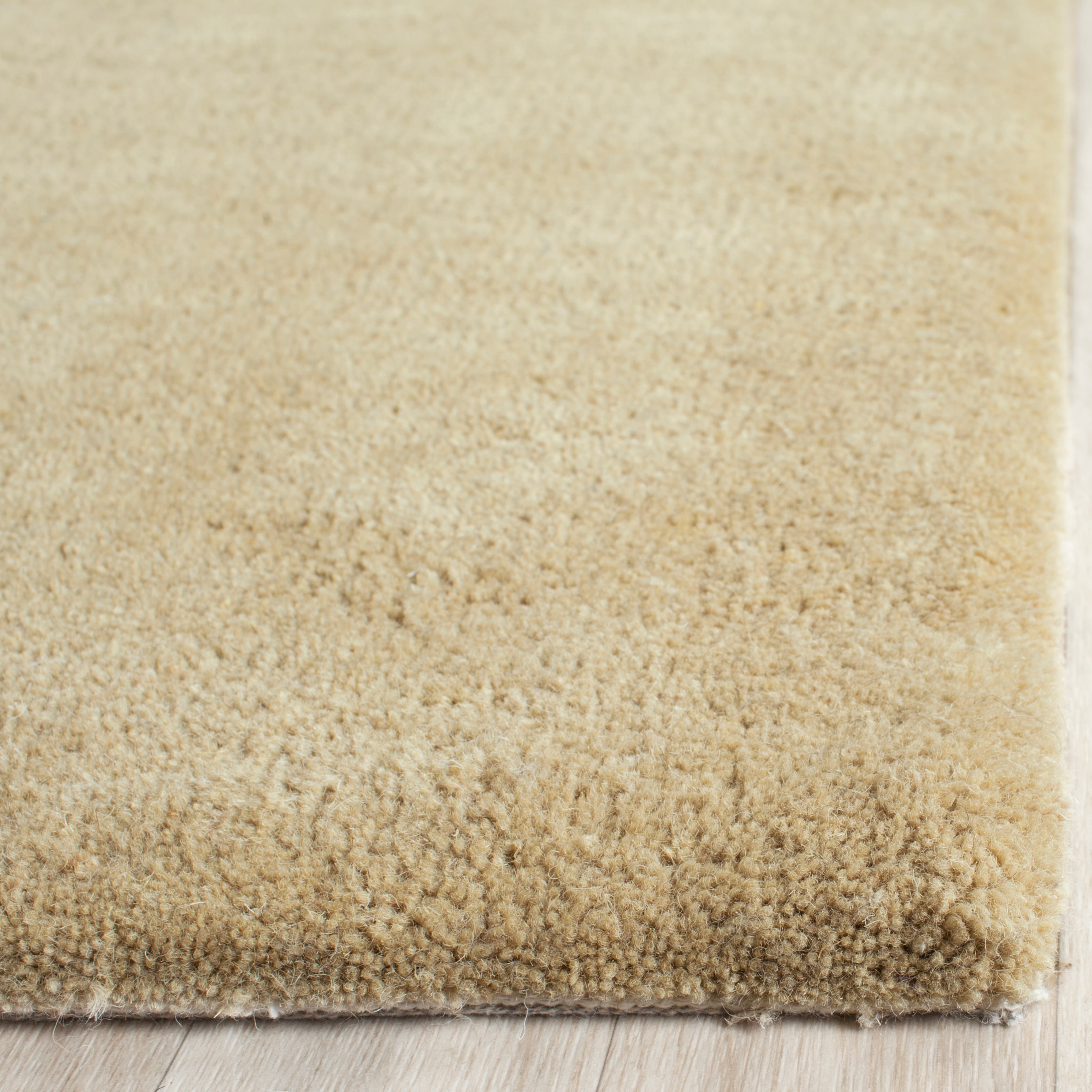 Safavieh SOH305E-4 rugs - View #3