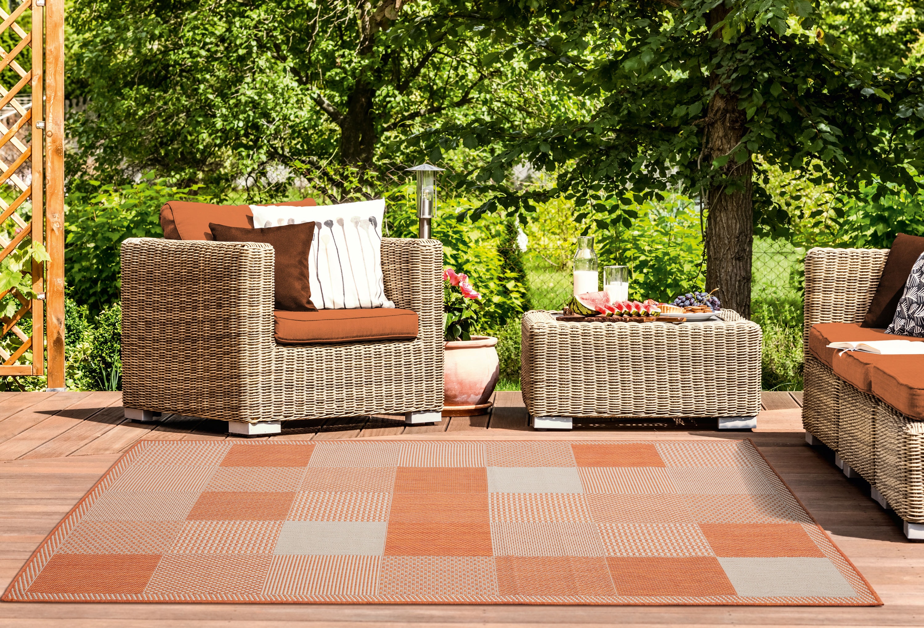 United Weavers Of America 3900 10729 69 Augusta 5 x 8 (ft) Polypropylene Terracotta Rectangular Indoor Geometric Area rug