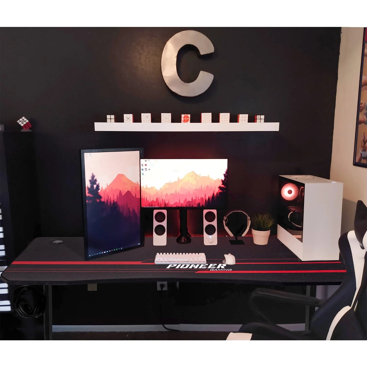 Vineego 51-in Black Modern/Contemporary Gaming Desk in the Desks department  at