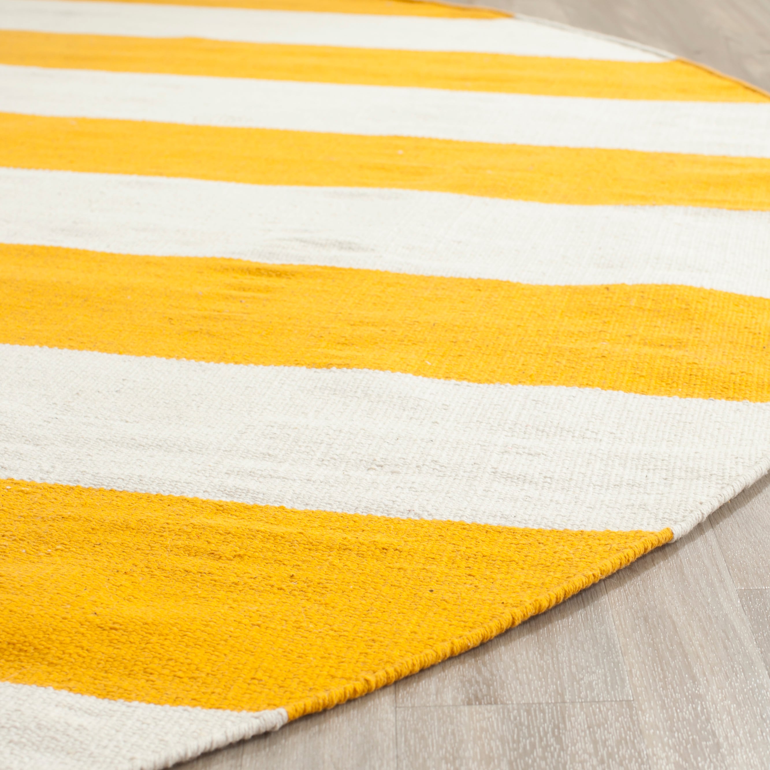 Safavieh MTK712A-4R rugs - View #3