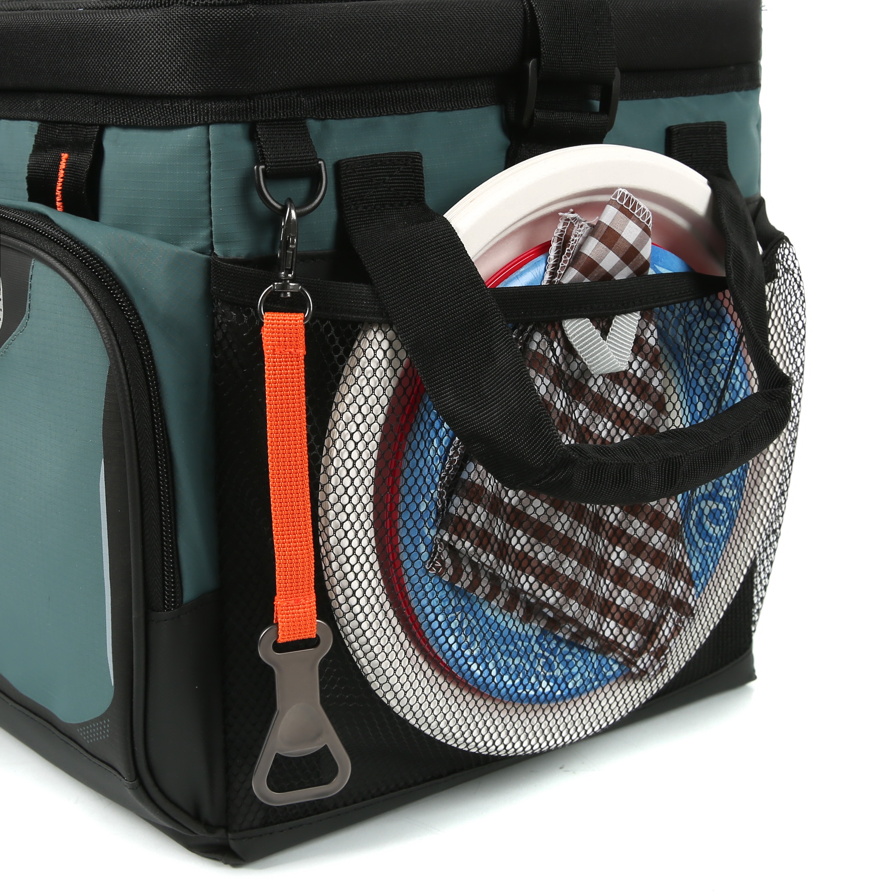 Titan by Arctic Zone Jungle Hunt 48 Cans Soft Insulated Bag cooler