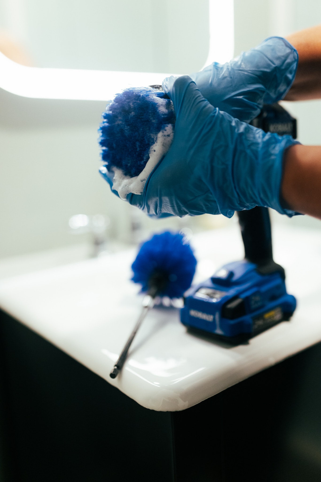 3 Piece - Diamond Shine Bathroom Cleaner & Scrub Brush Combo with Exte –  DiamondShineCleaner