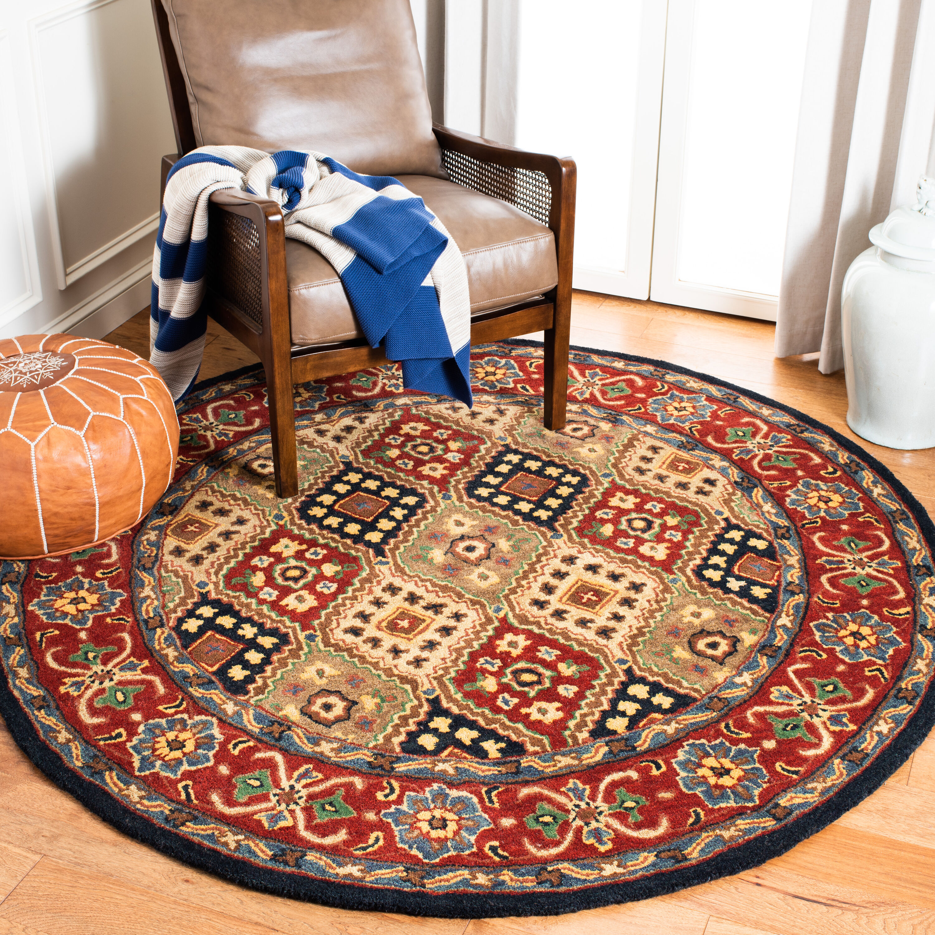  Heritage 927 Red/Beige Traditional 6ft x 6ft Round Rug