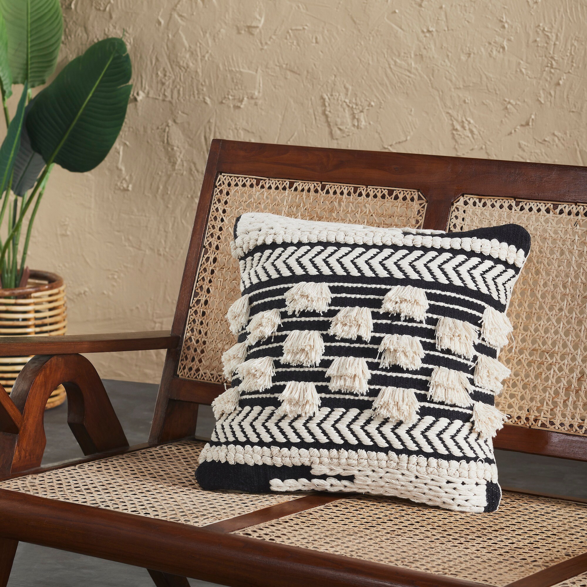 Modern Threads 18in x 18in Multi Color Indoor Decorative Cover in the