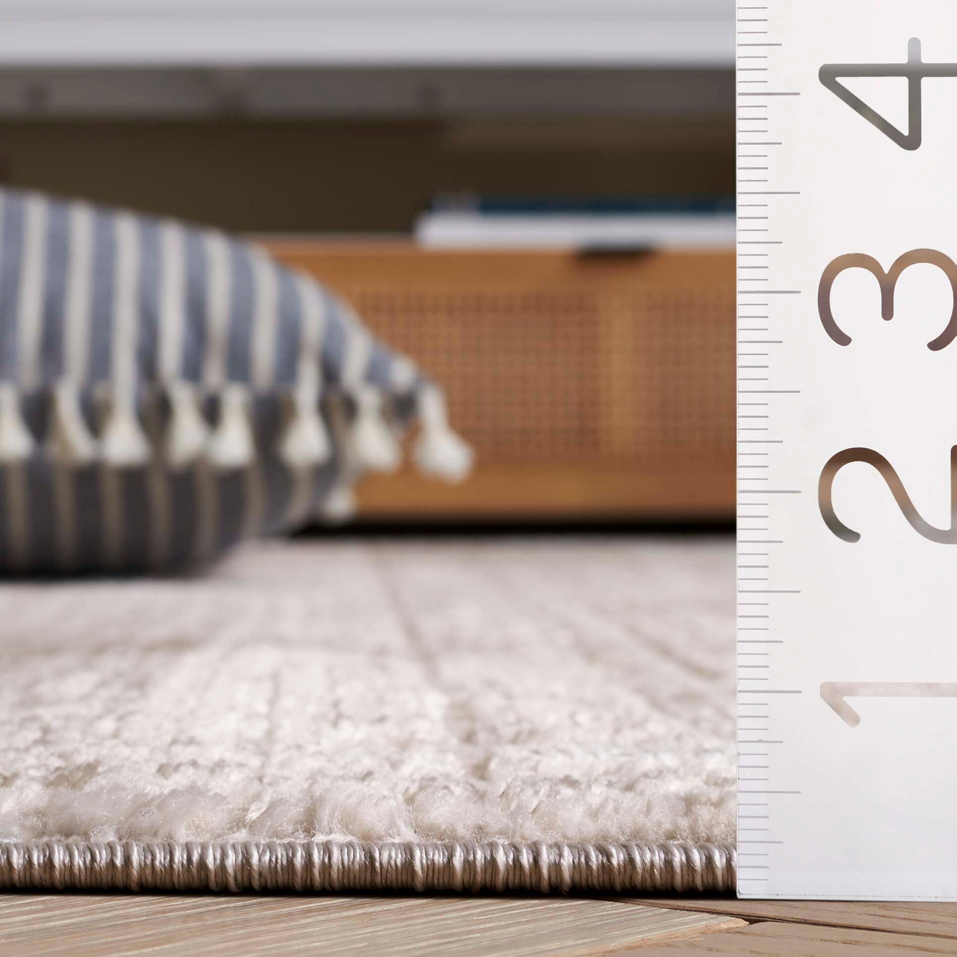 Safavieh MIL234A-7SQ rugs - View #3
