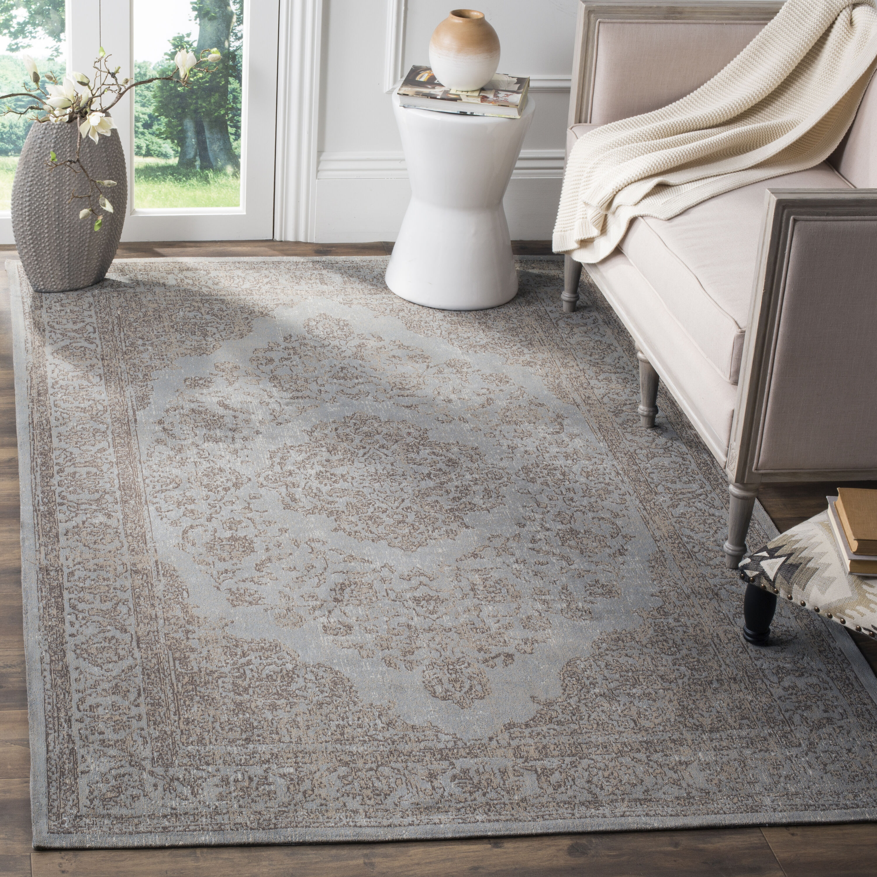 Safavieh CLV121D-4 Classic Vintage Bornez 4 x 6 (ft) Loomed Cotton Gray Rectangular Indoor Distressed/Overdyed Vintage Area rug