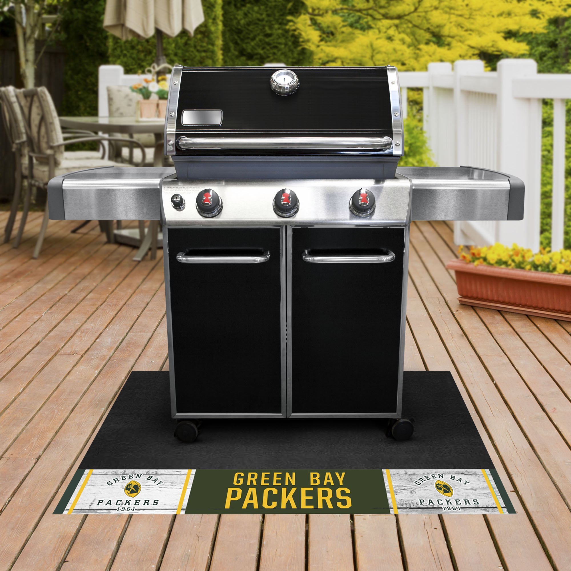FANMATS 32604 Green Bay Packers Grill Mat Black Vinyl Rectangular Grill Mat
