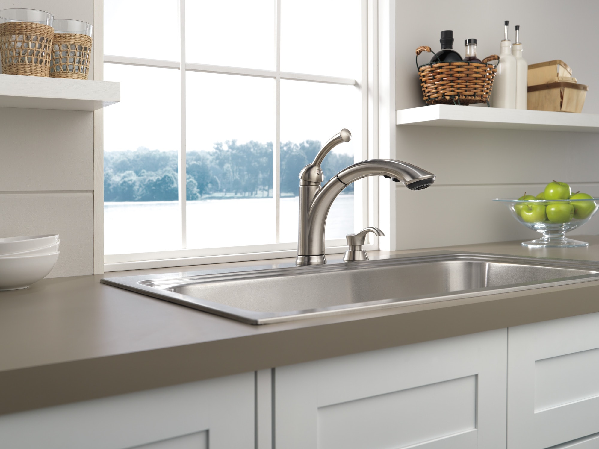 Delta 16926-SSSD-DST Kitchen-Faucets - View #7
