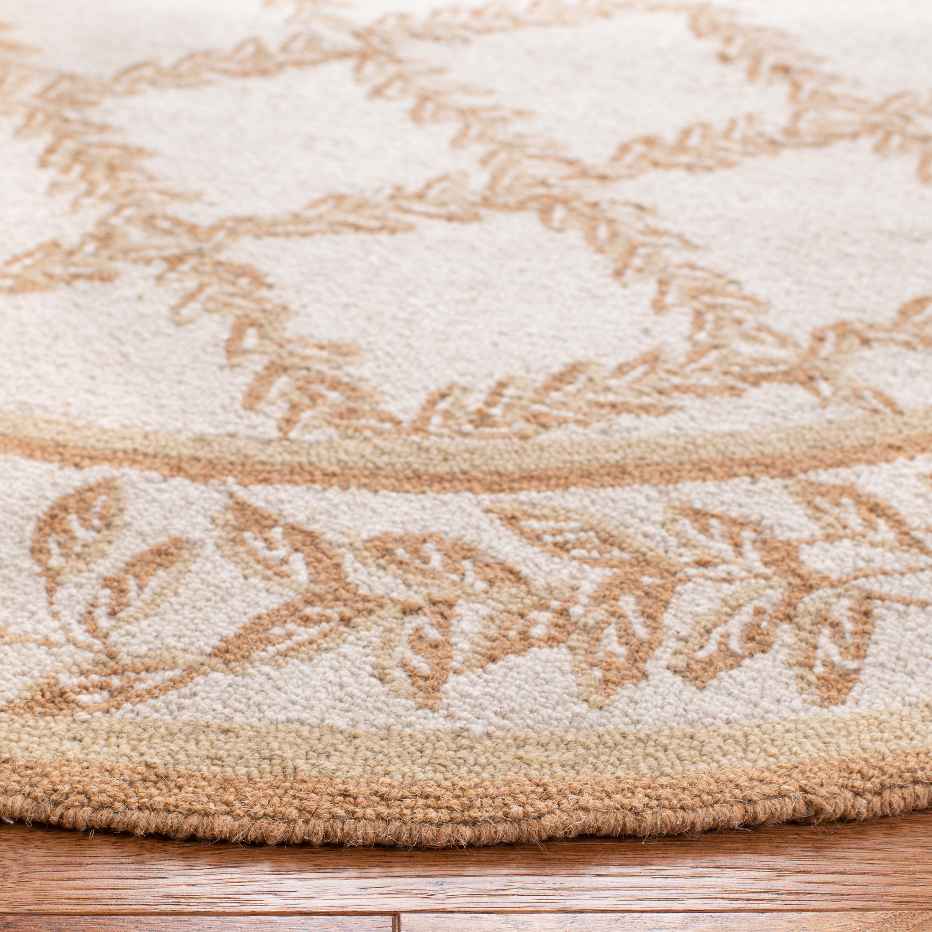 Safavieh HK230C-5R rugs - View #3